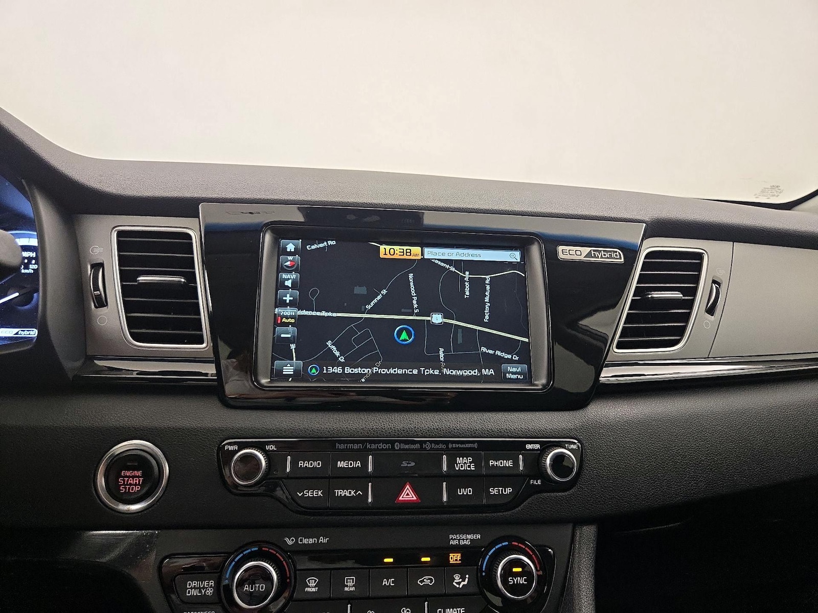 2017 Kia Niro Touring - Photo 15