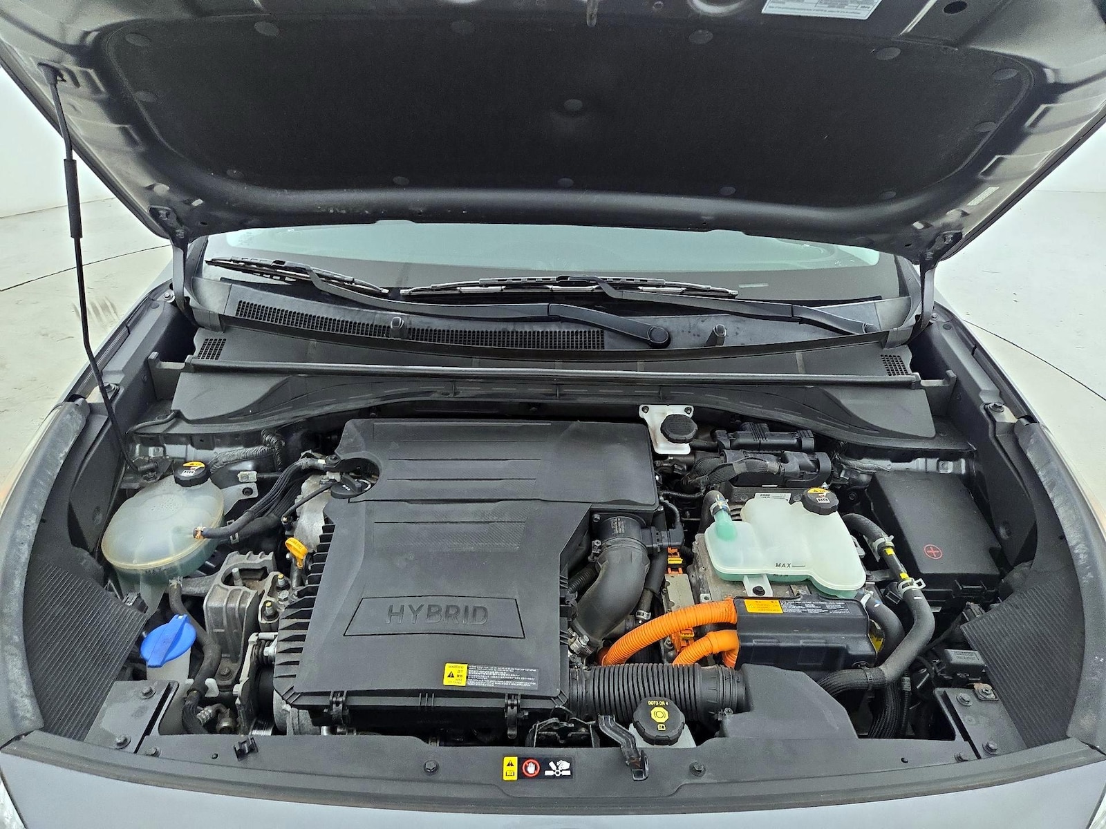 2017 Kia Niro Touring - Photo 24
