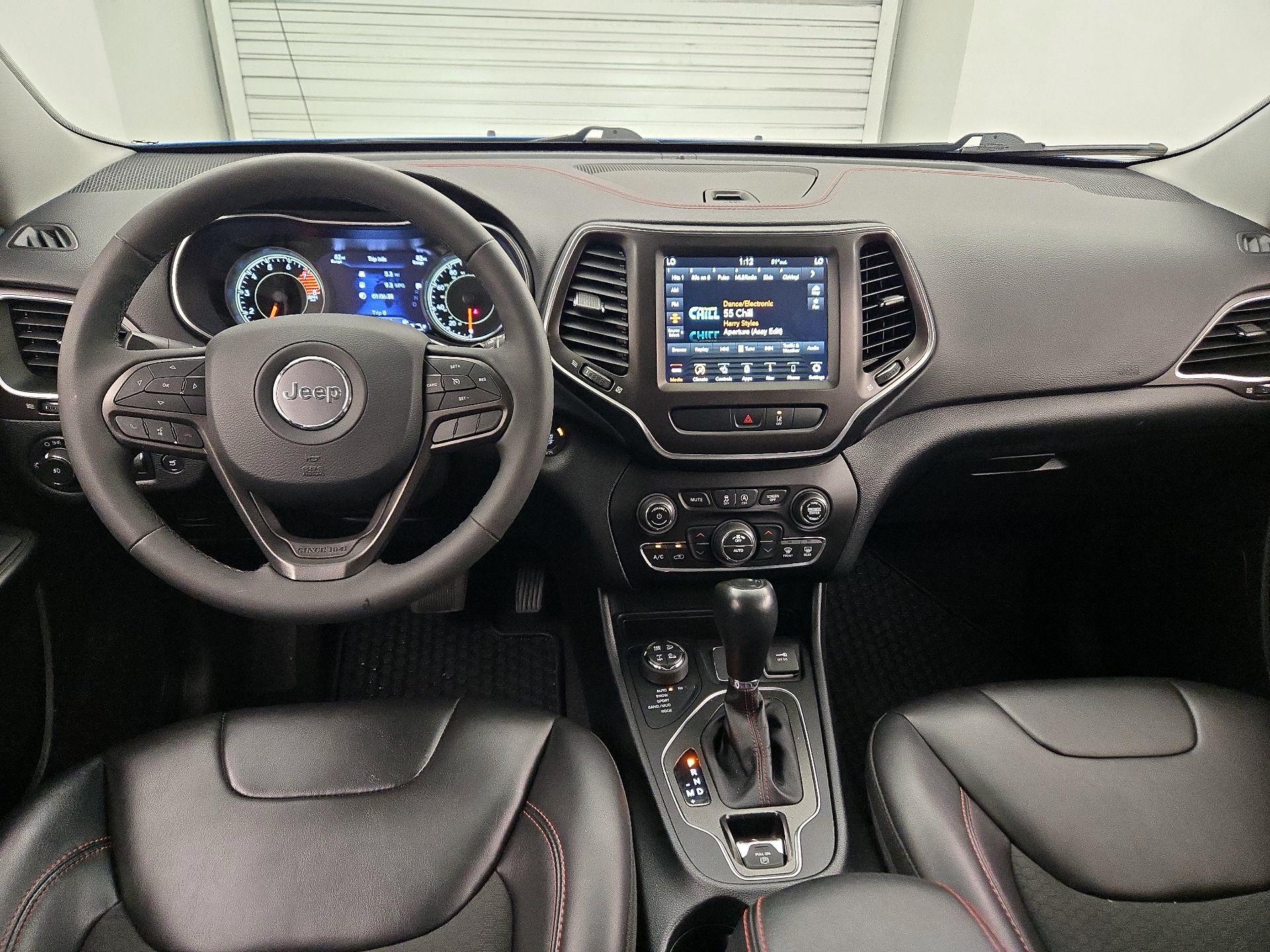 Thumbnail: 2022 Jeep Cherokee - 9