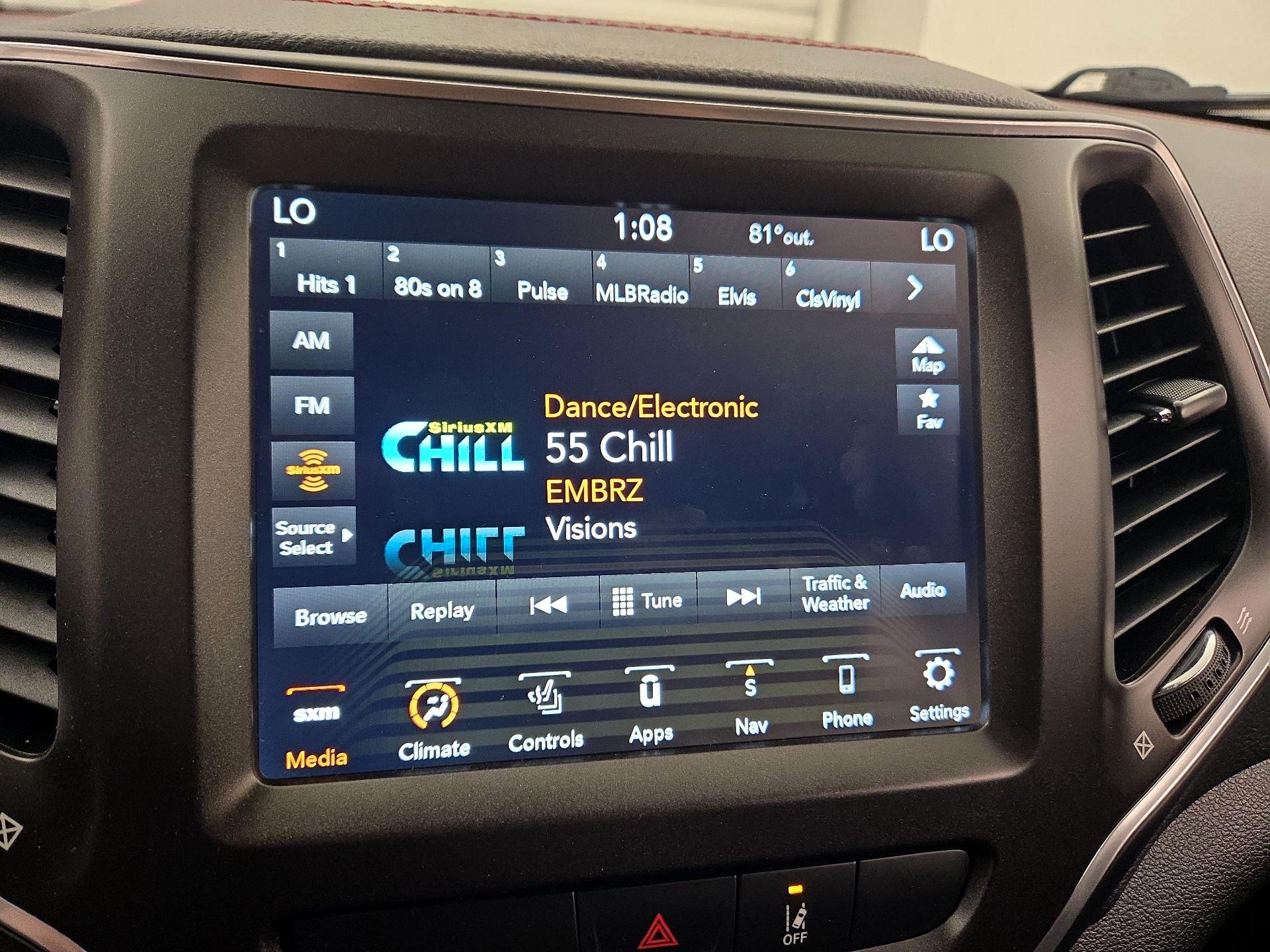 Thumbnail: 2022 Jeep Cherokee - 13