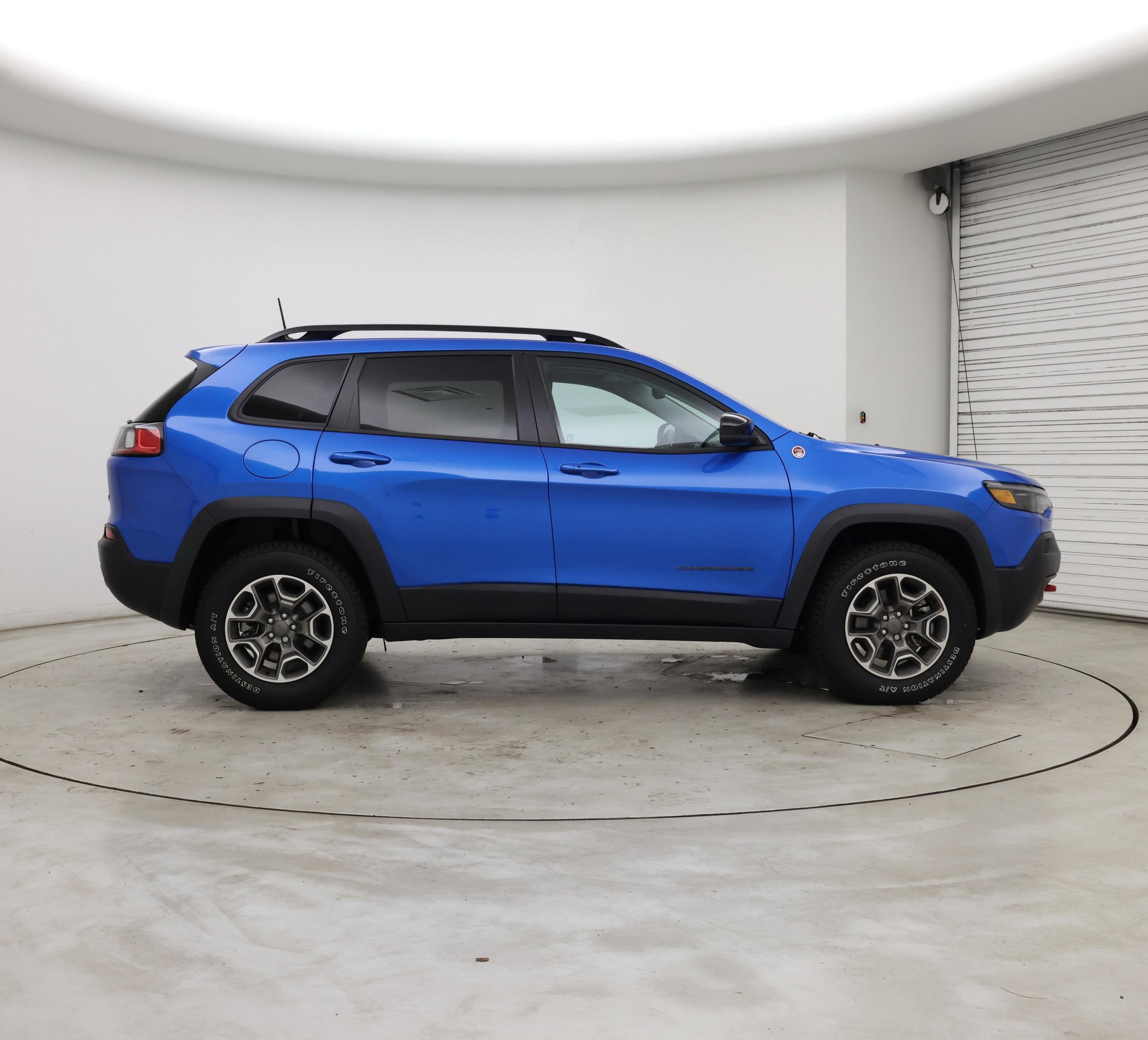 Thumbnail: 2022 Jeep Cherokee - 7
