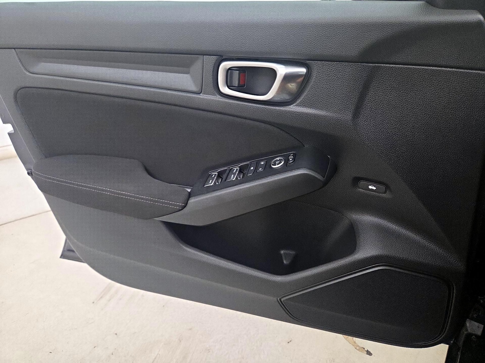 2025 Honda Civic Sport - Photo 13