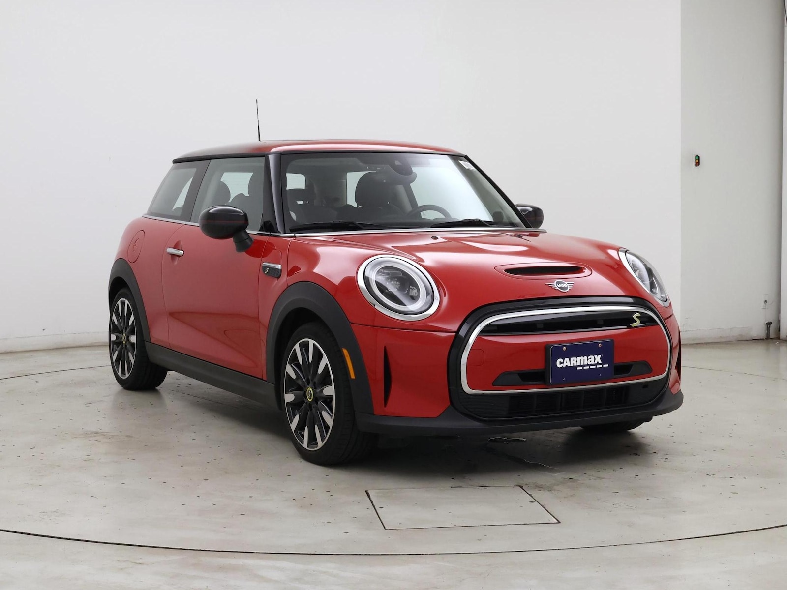 2024 MINI Hardtop 2 Door SE - Photo 2