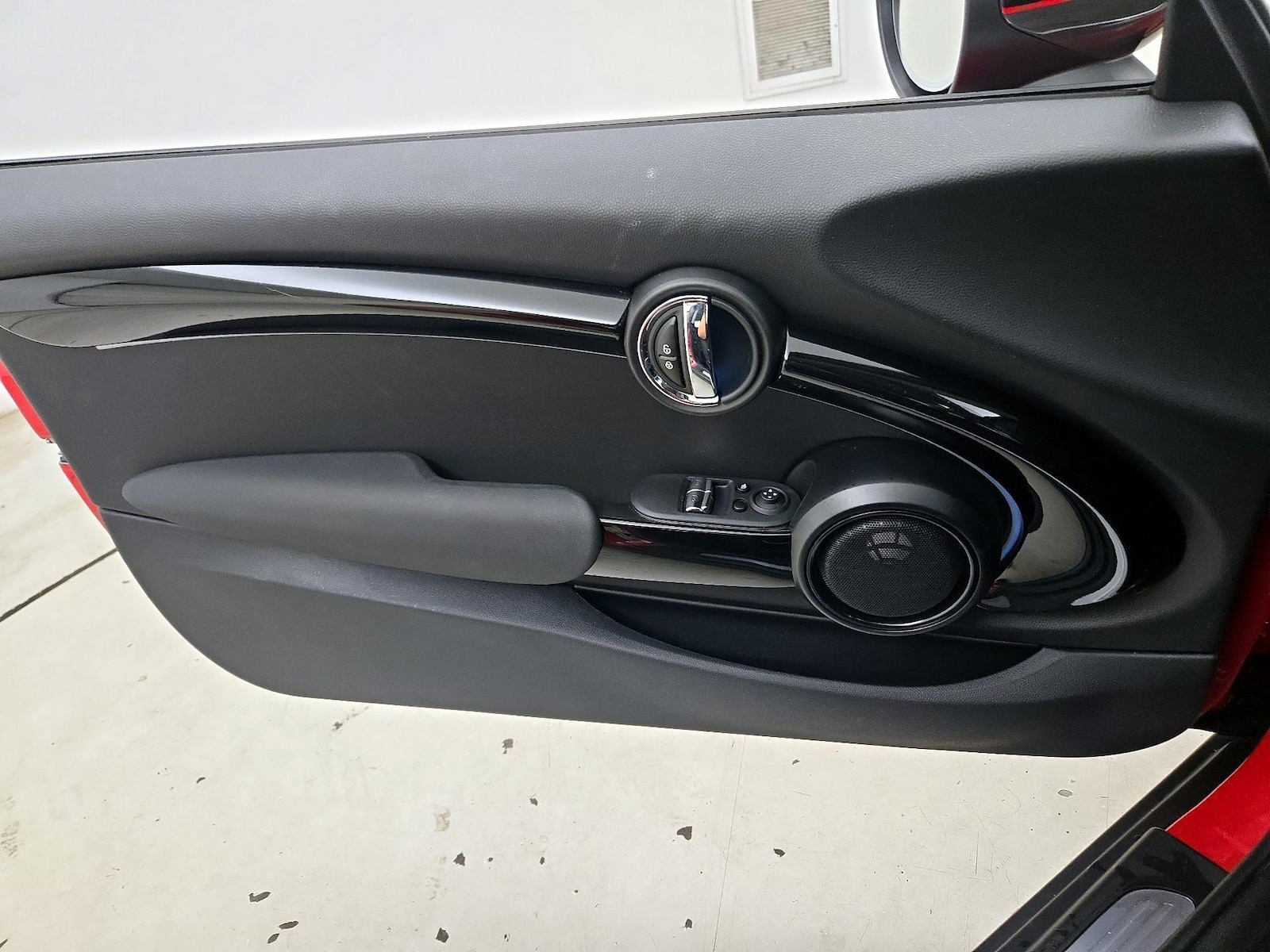 2024 MINI Hardtop 2 Door SE - Photo 13
