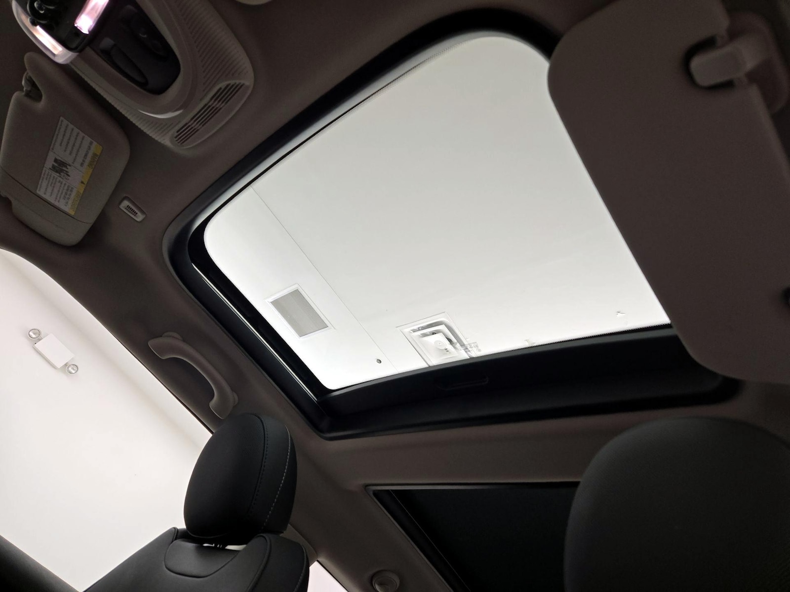 2024 MINI Hardtop 2 Door SE - Photo 20