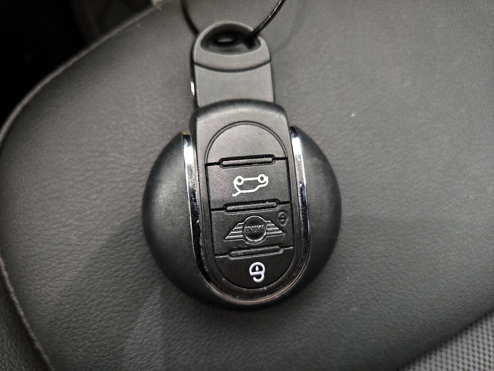 2024 MINI Hardtop 2 Door SE - Photo 24