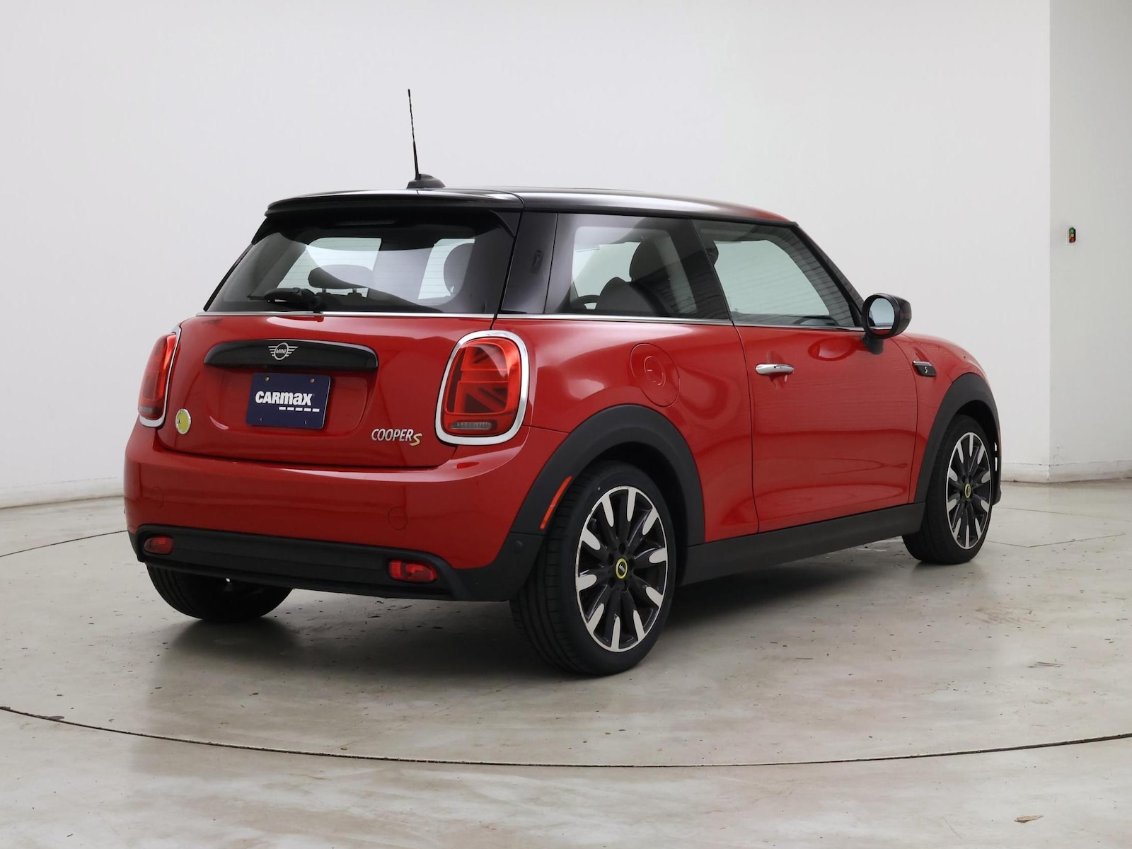 2024 MINI Hardtop 2 Door SE - Photo 9