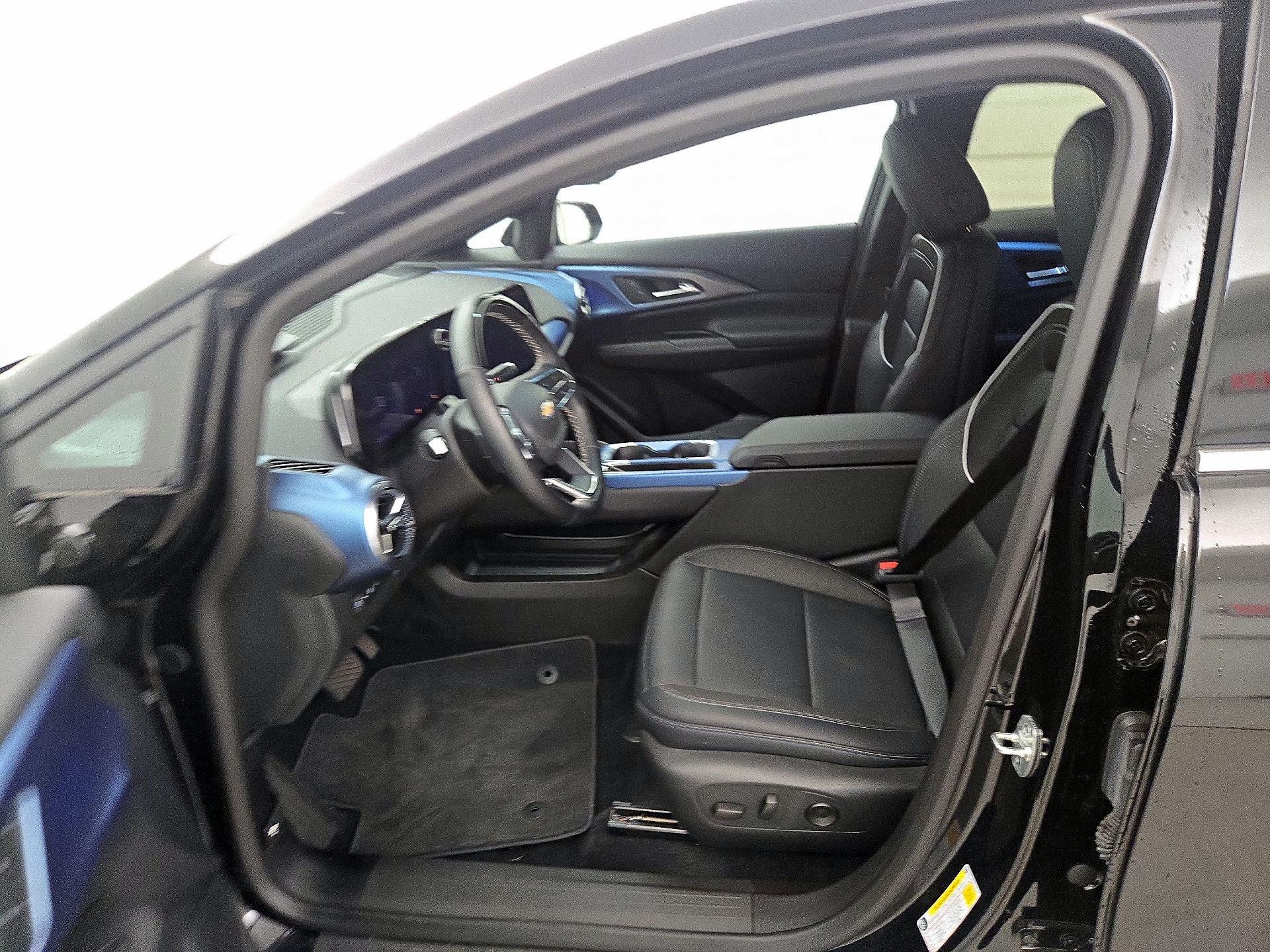 Thumbnail: 2025 Chevrolet Equinox - 11