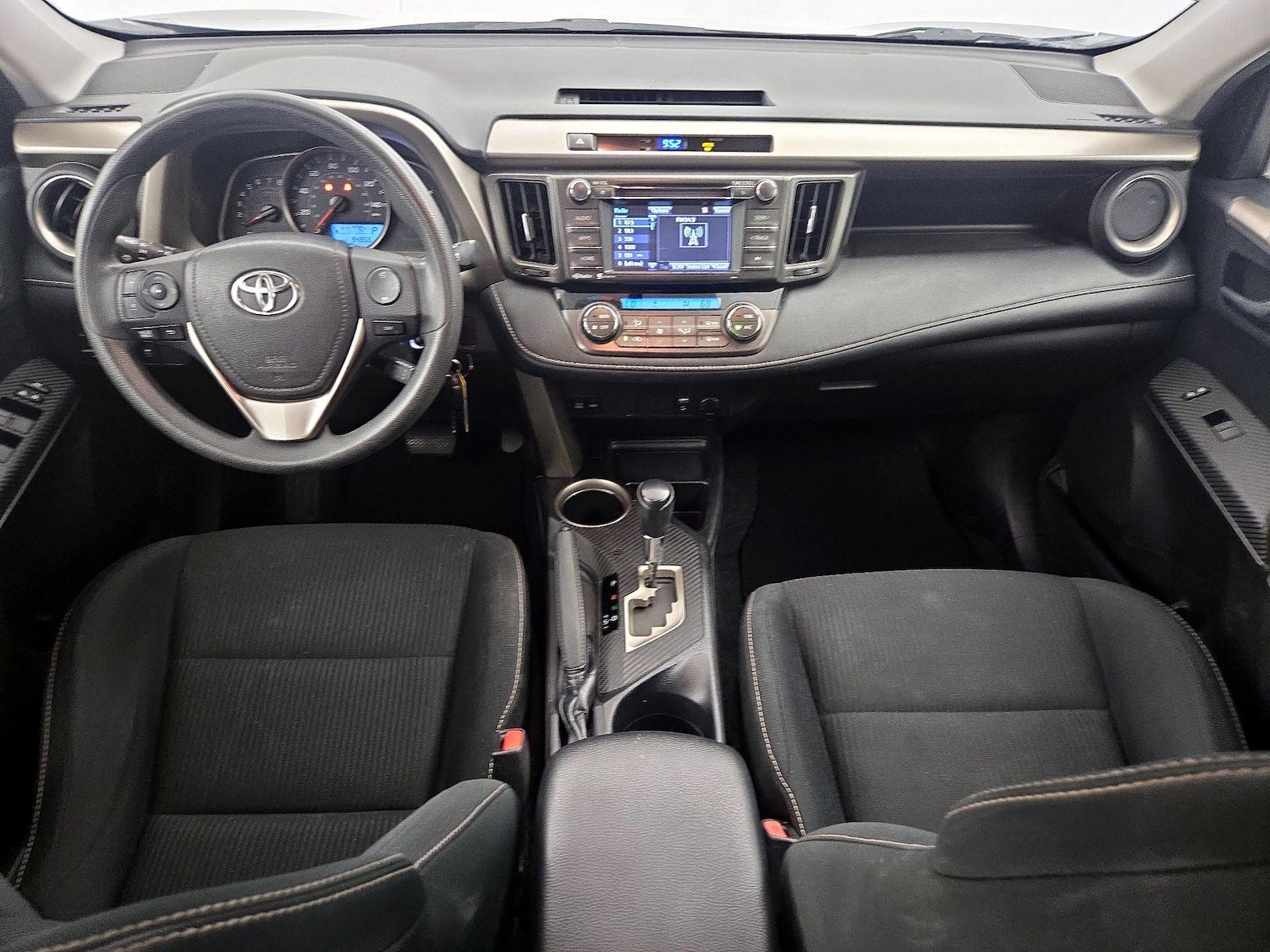2014 Toyota RAV4 XLE - Photo 10
