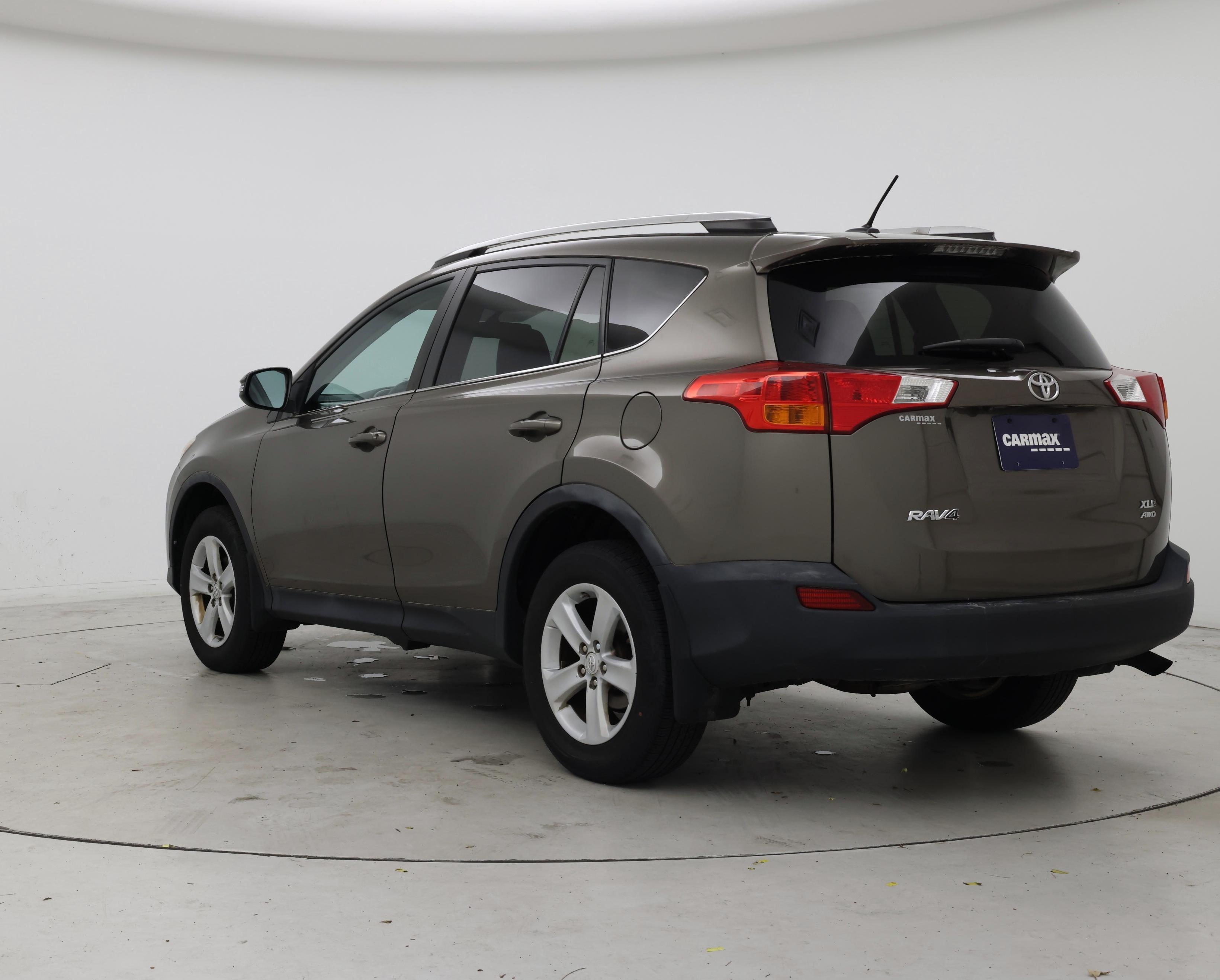 Thumbnail: 2014 Toyota RAV4 - 2