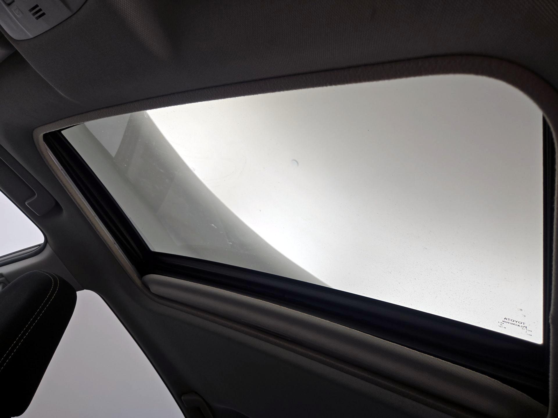 Thumbnail: 2014 Toyota RAV4 - 19