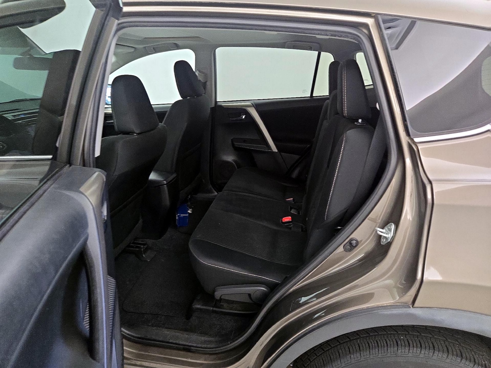 2014 Toyota RAV4 XLE - Photo 21