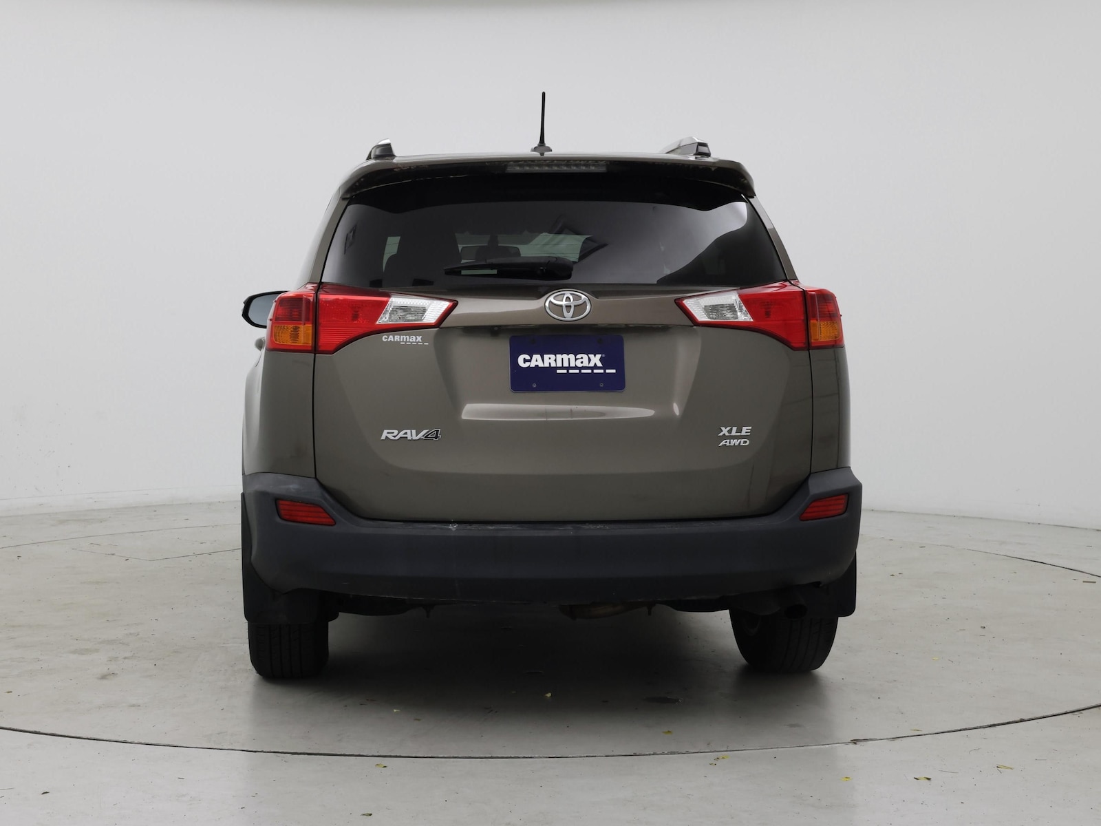 2014 Toyota RAV4 XLE - Photo 7