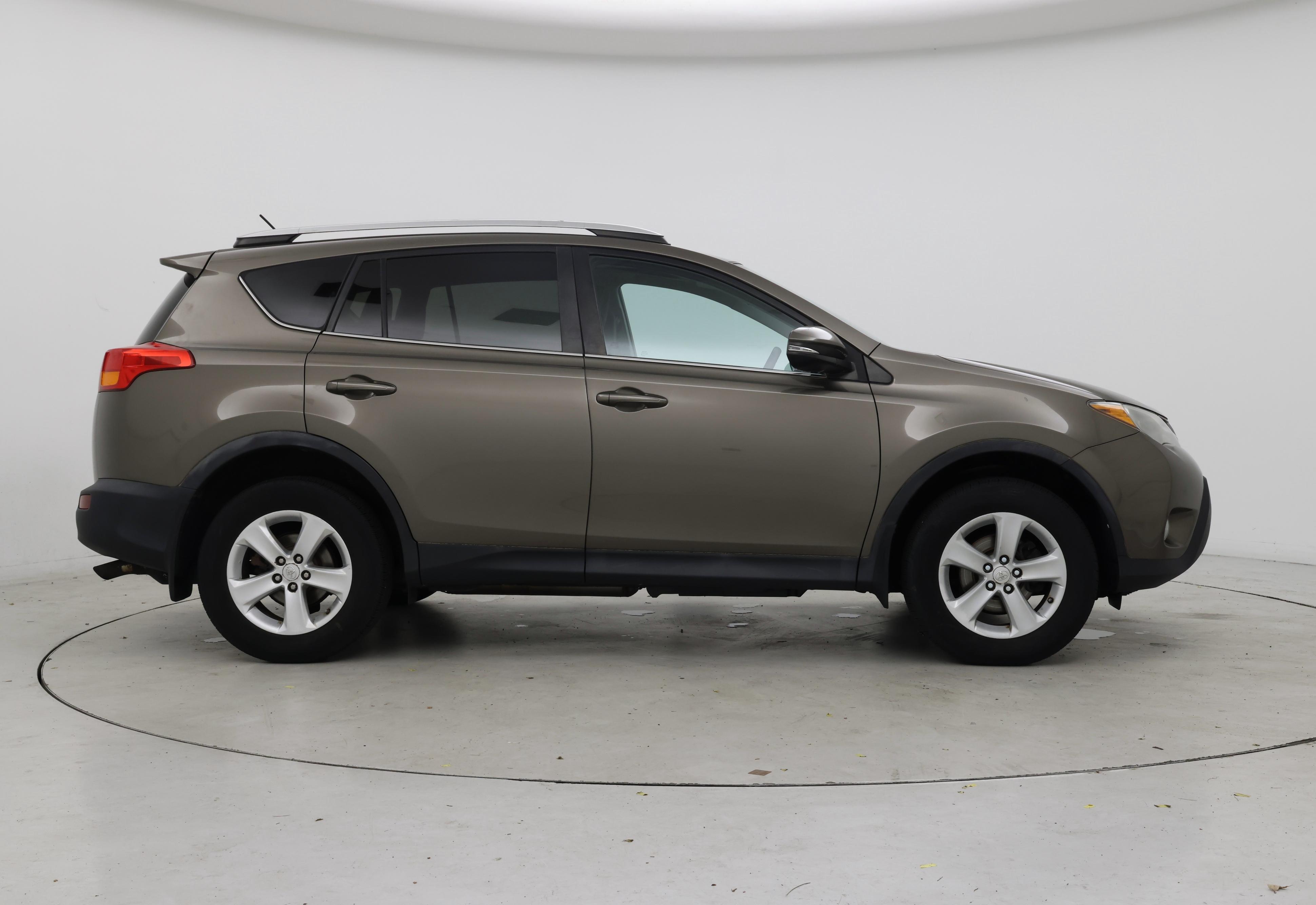 Thumbnail: 2014 Toyota RAV4 - 7