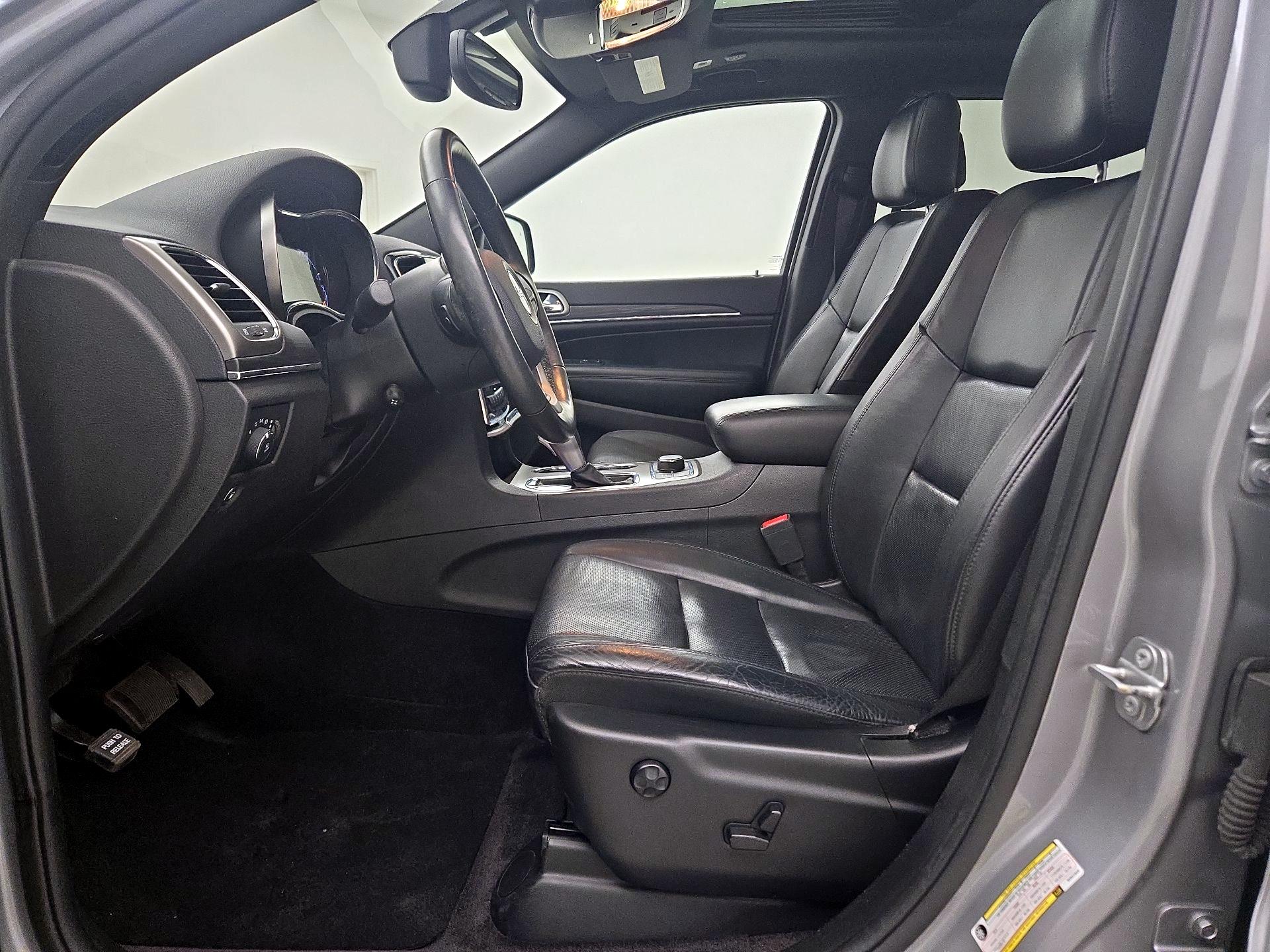 Thumbnail: 2019 Jeep Grand Cherokee - 11
