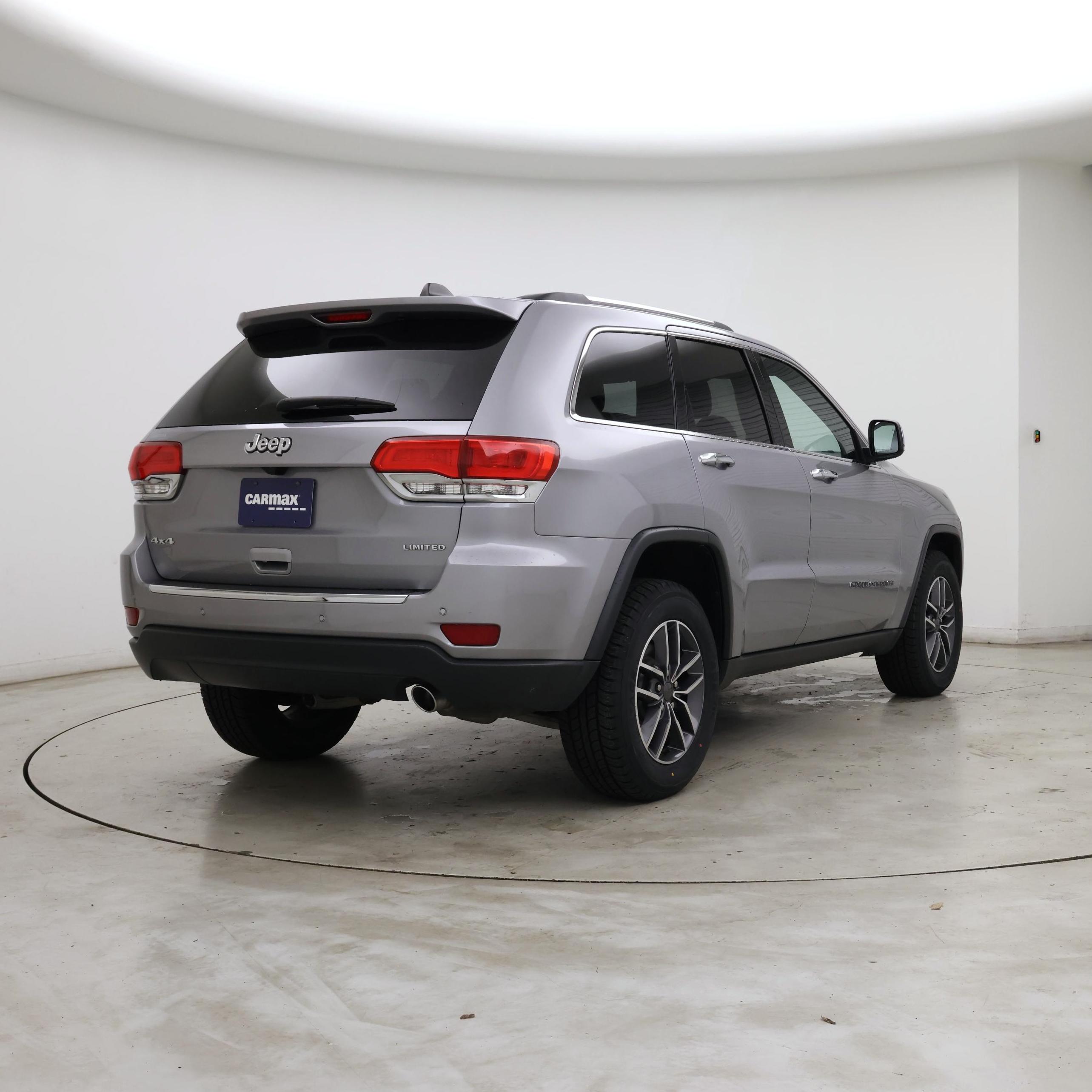 Thumbnail: 2019 Jeep Grand Cherokee - 8