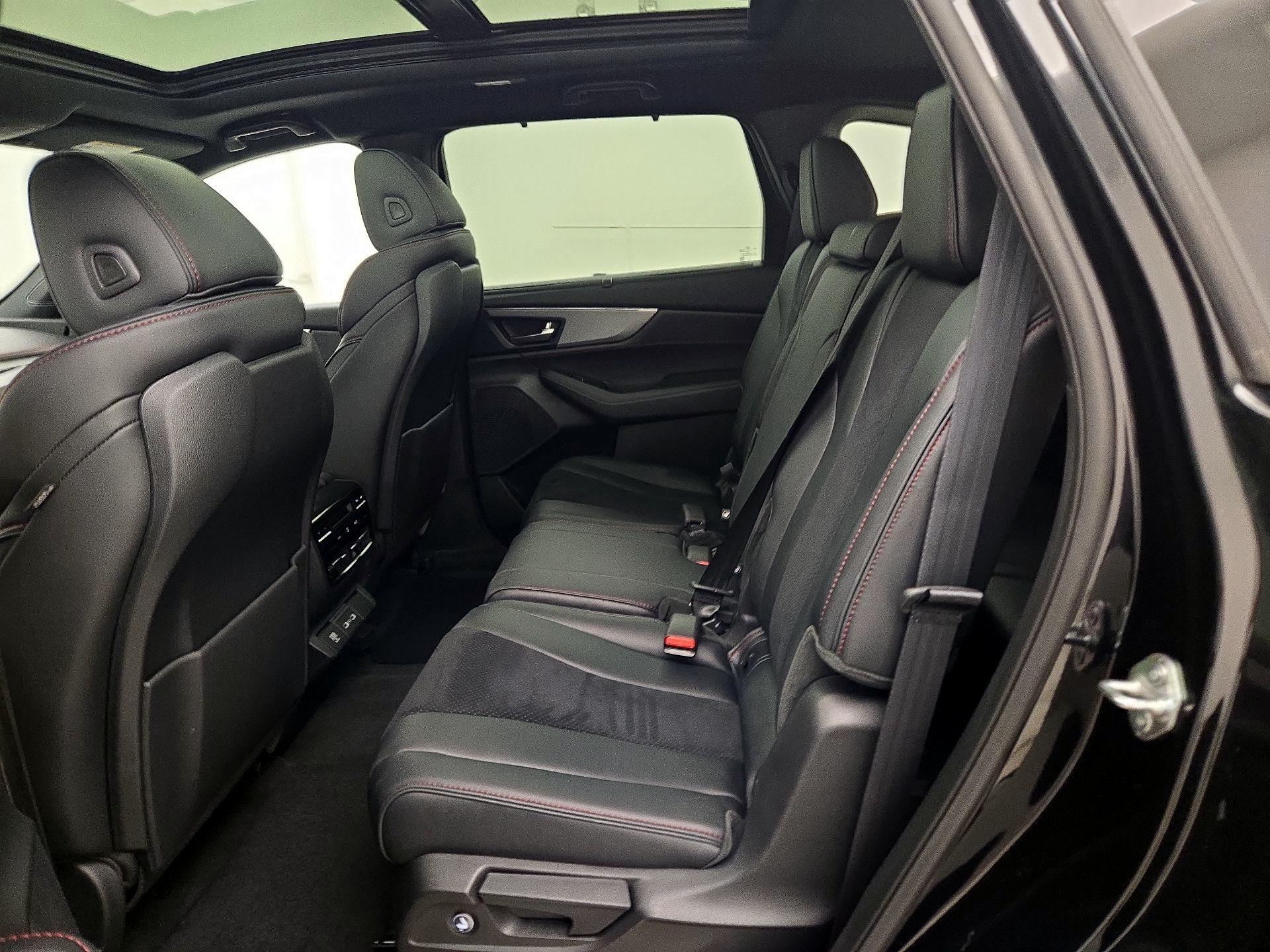 Thumbnail: 2023 Acura MDX - 19
