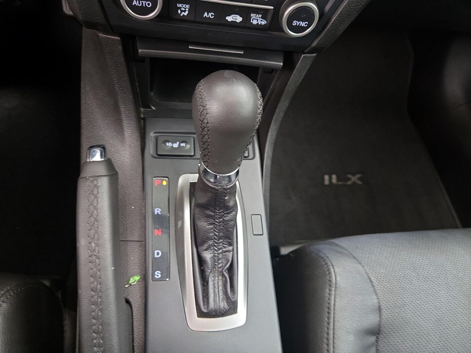 2018 Acura ILX Premium - Photo 18