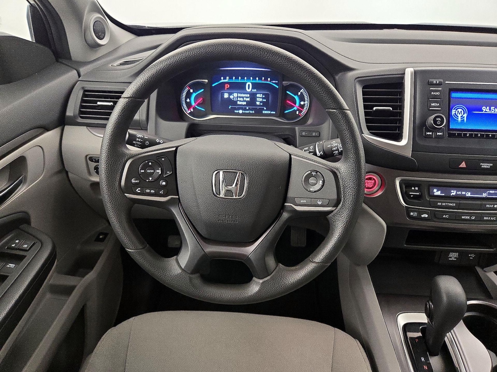 2019 Honda Pilot LX - Photo 11