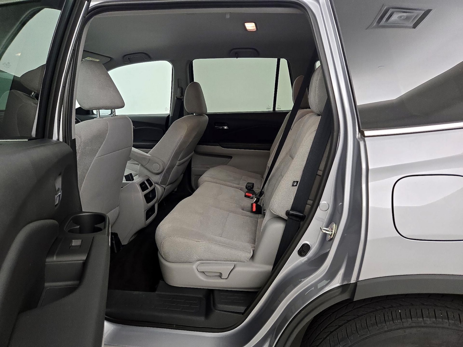 2019 Honda Pilot LX - Photo 20