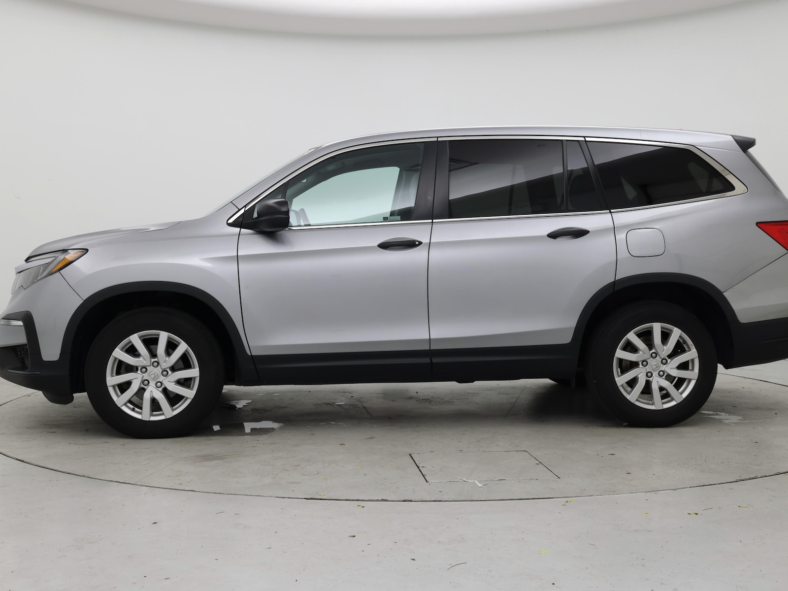 2019 Honda Pilot LX - Photo 4