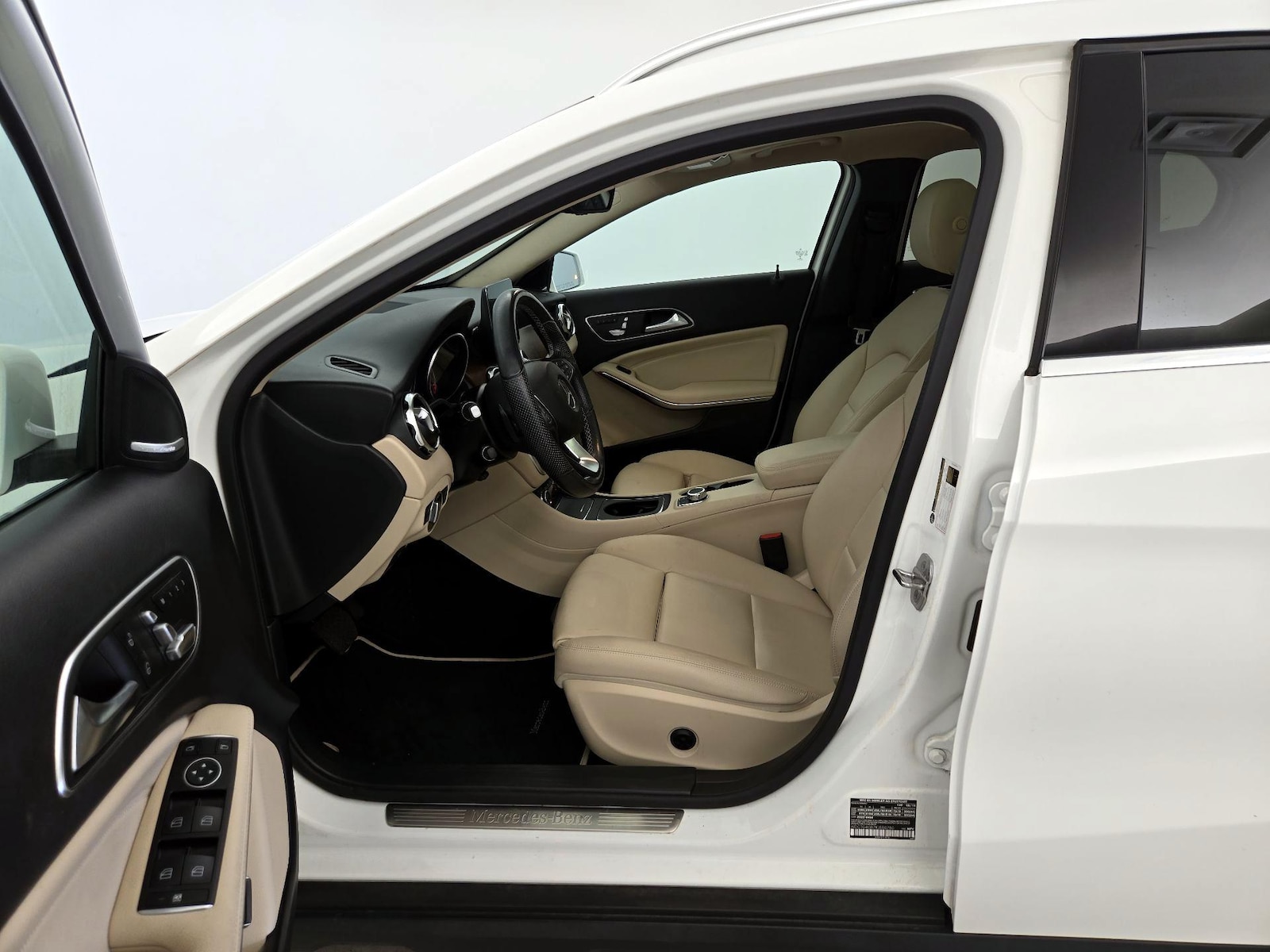 2019 Mercedes-Benz GLA-Class GLA250 - Photo 12