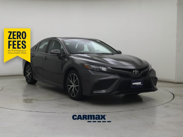 Gray 2024 Toyota Camry Sedan Front-Wheel Drive Automatic