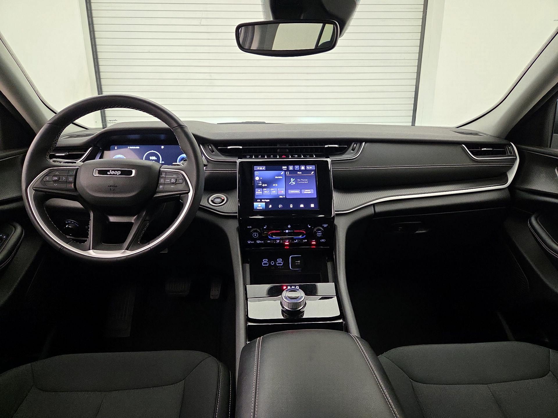 Thumbnail: 2023 Jeep Grand Cherokee - 9