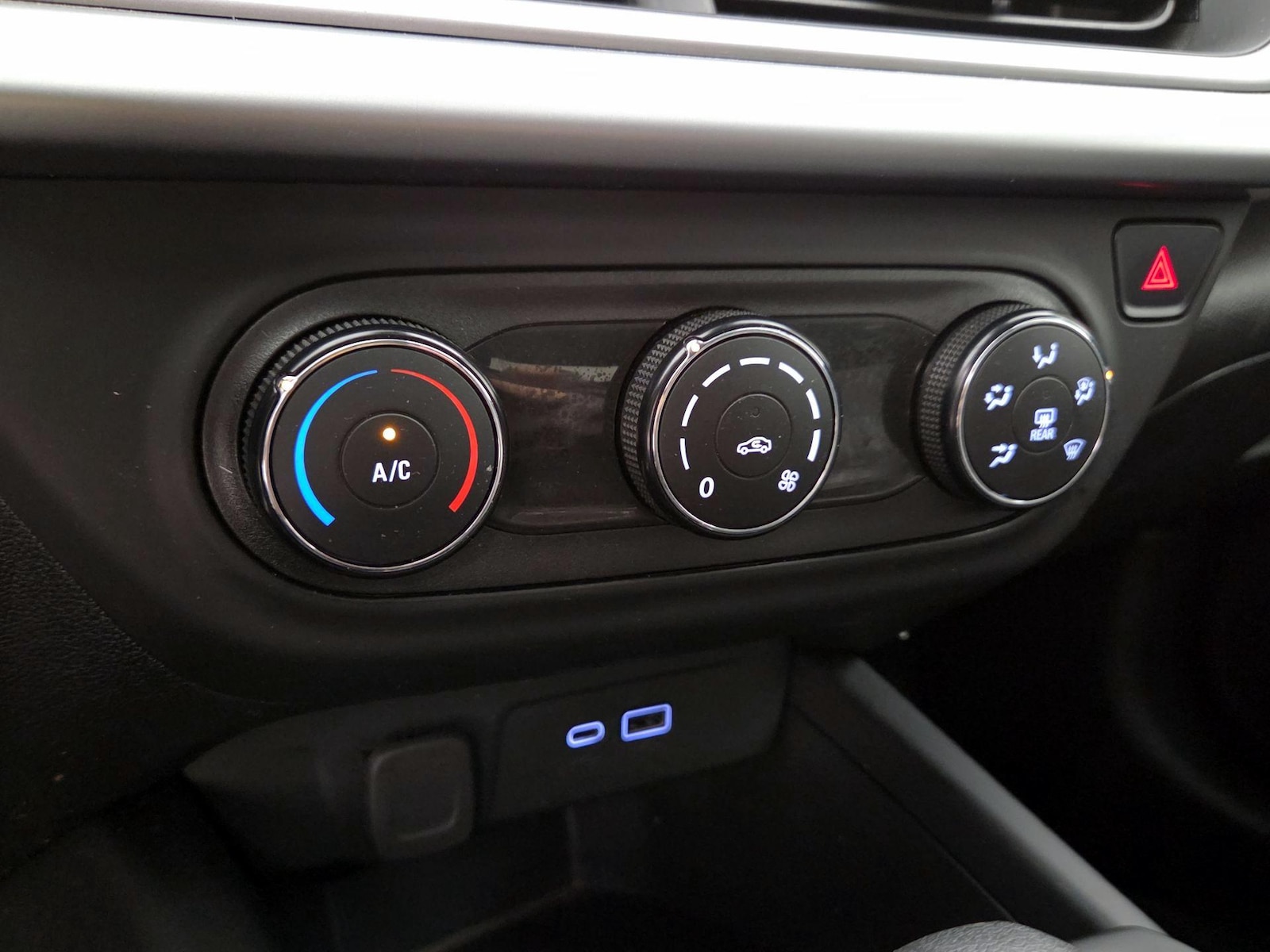2024 Chevrolet Trax LS - Photo 17