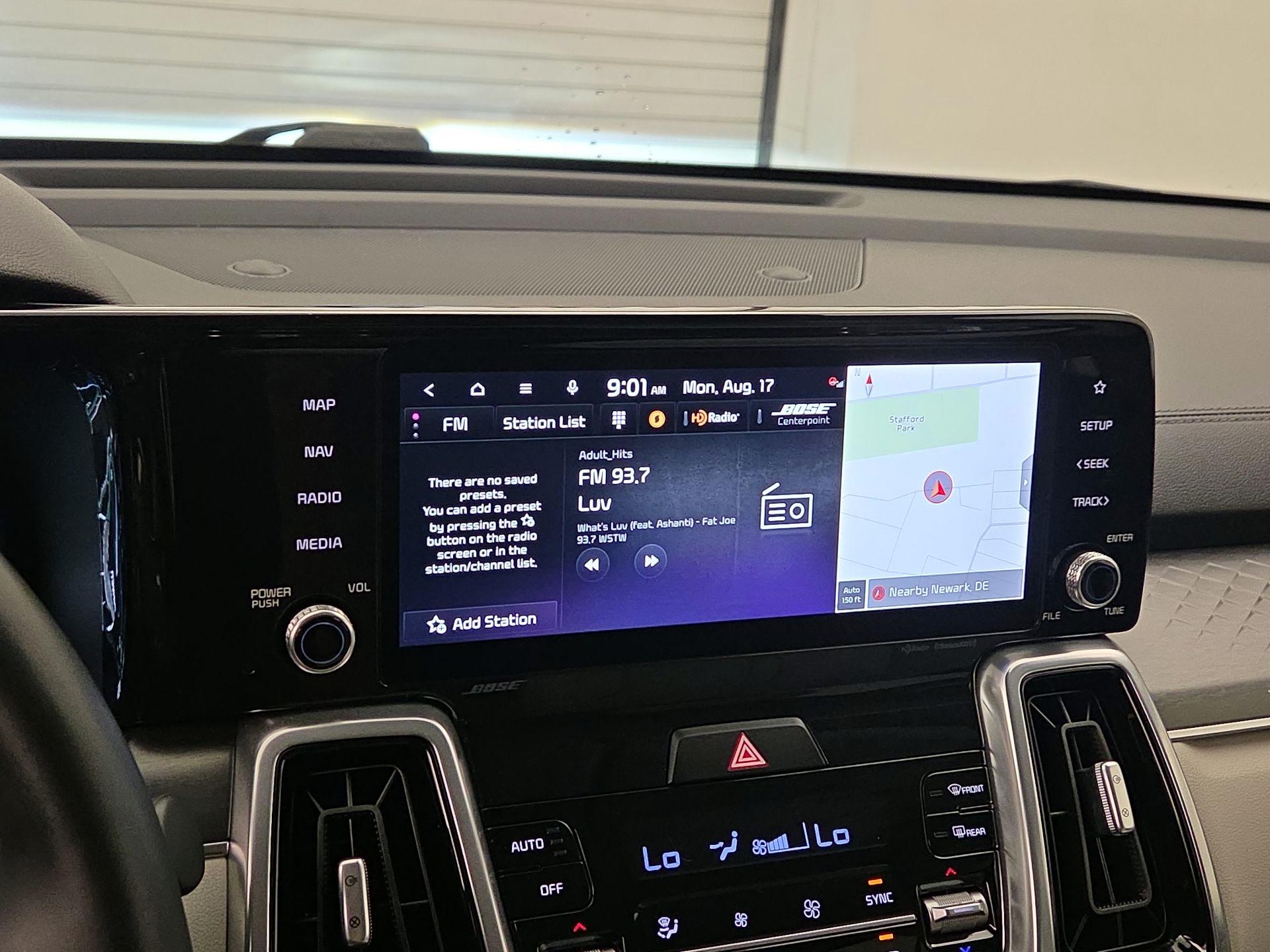 Thumbnail: 2023 Kia Sorento - 15