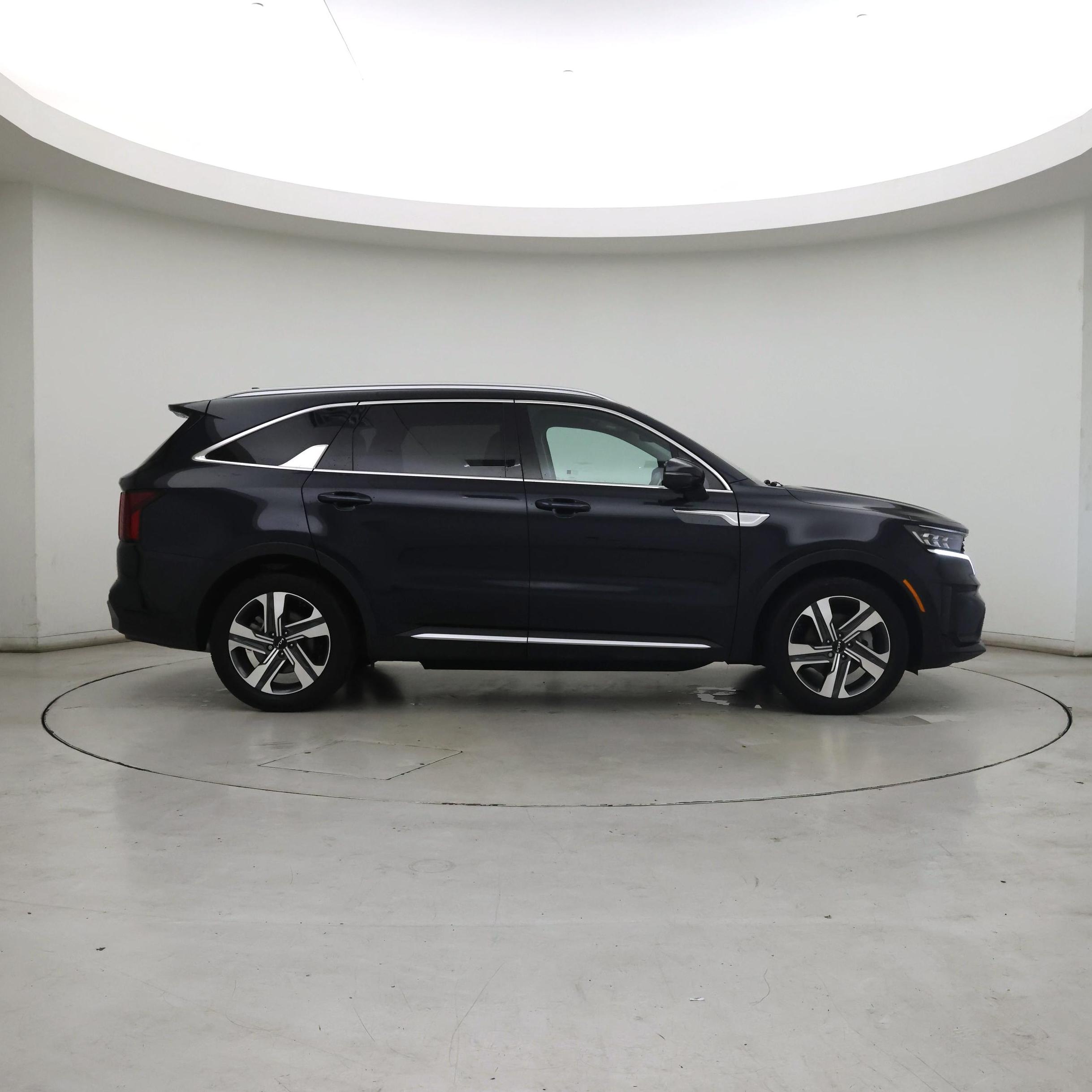 Thumbnail: 2023 Kia Sorento - 7