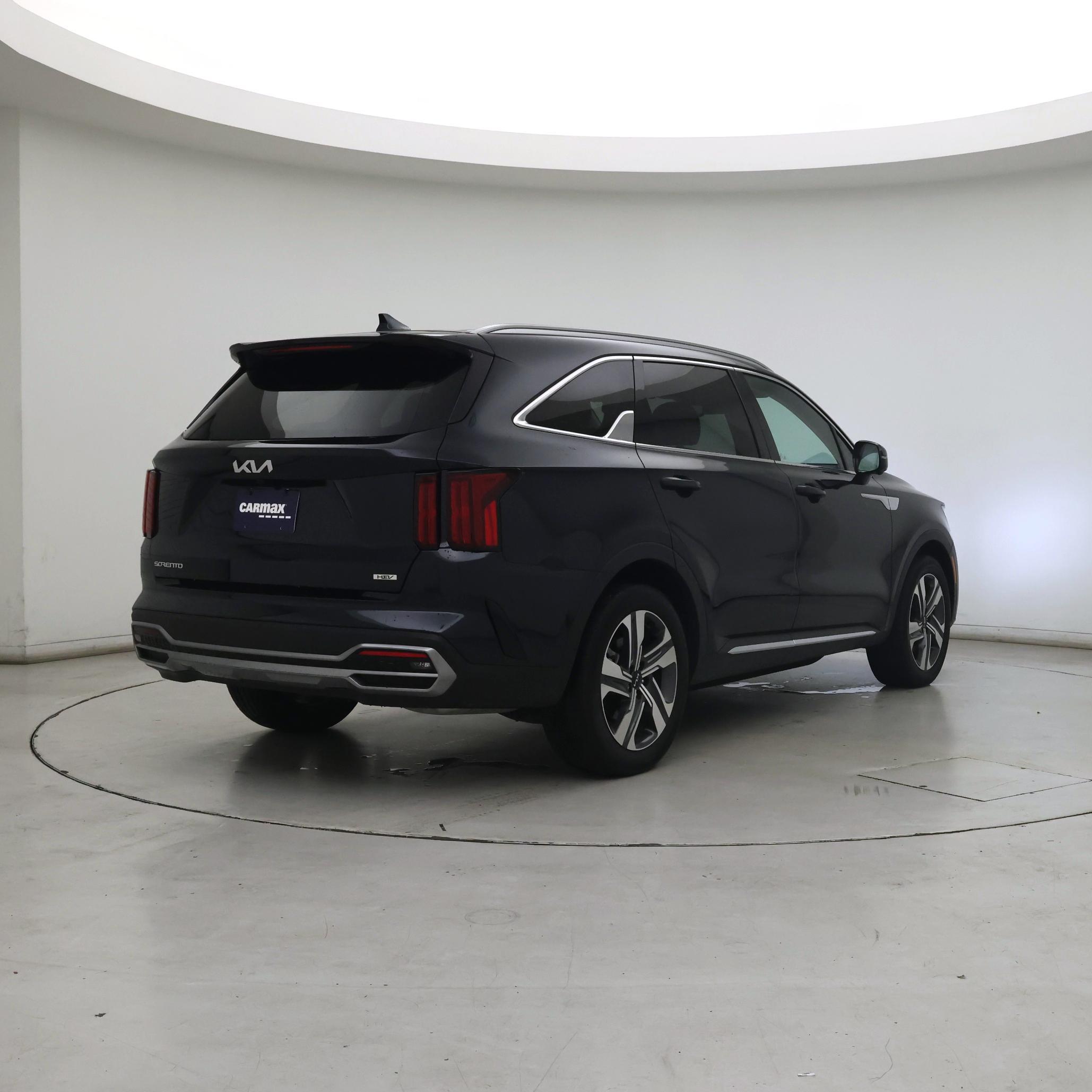 Thumbnail: 2023 Kia Sorento - 8