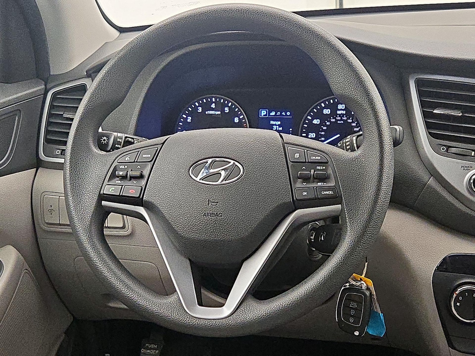 2017 Hyundai Tucson SE - Photo 11