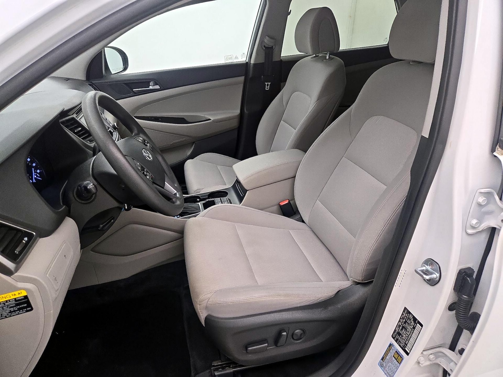 2017 Hyundai Tucson SE - Photo 12