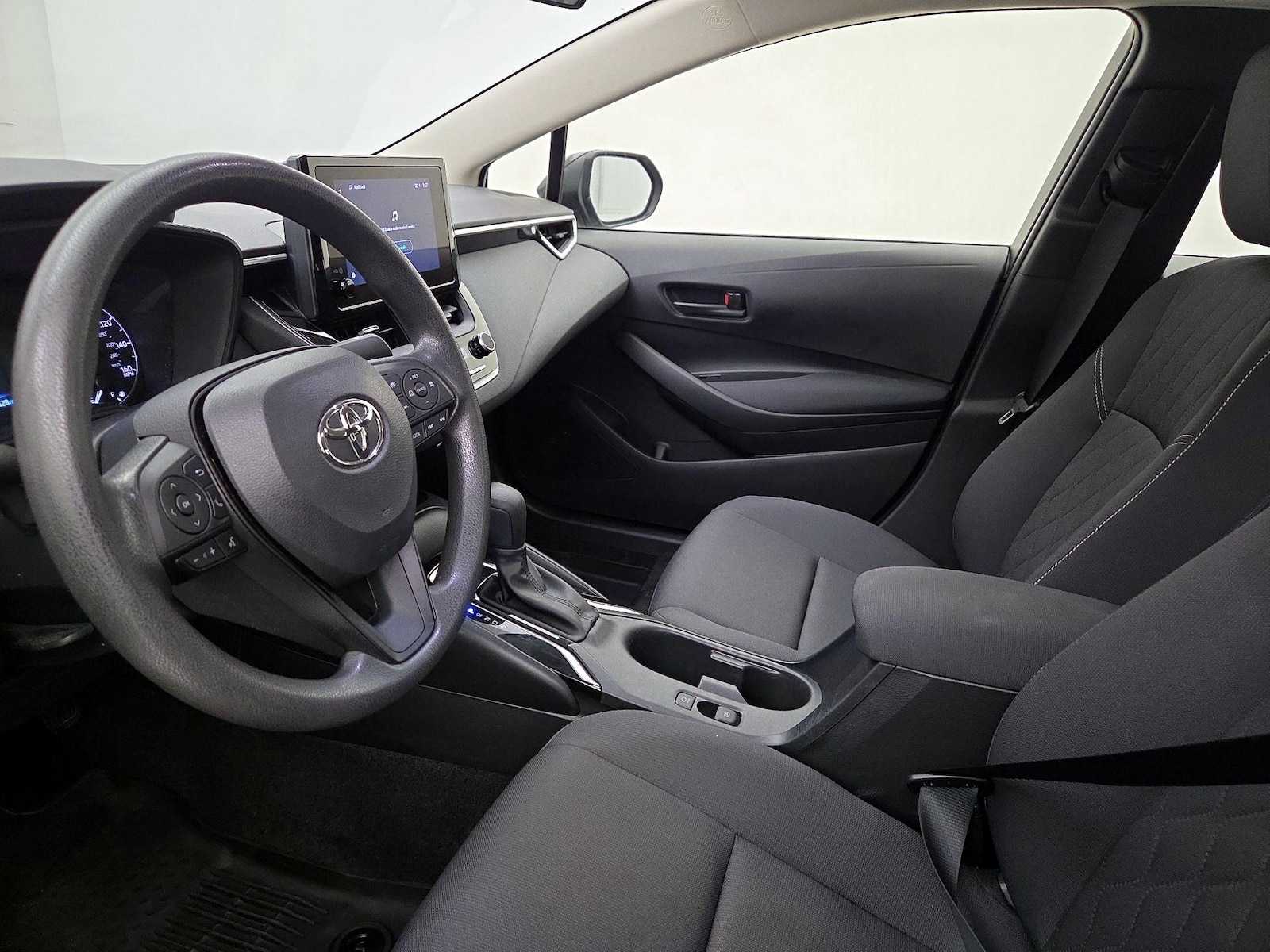 2024 Toyota Corolla LE - Photo 12