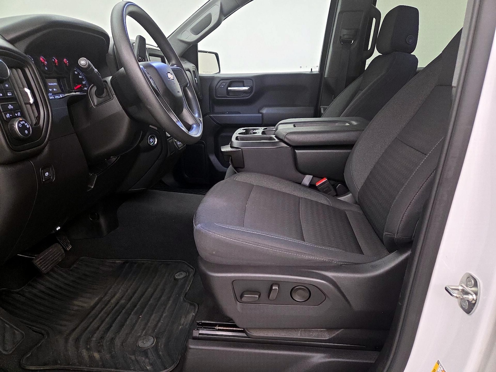 2024 Chevrolet Silverado 1500 Custom - Photo 12