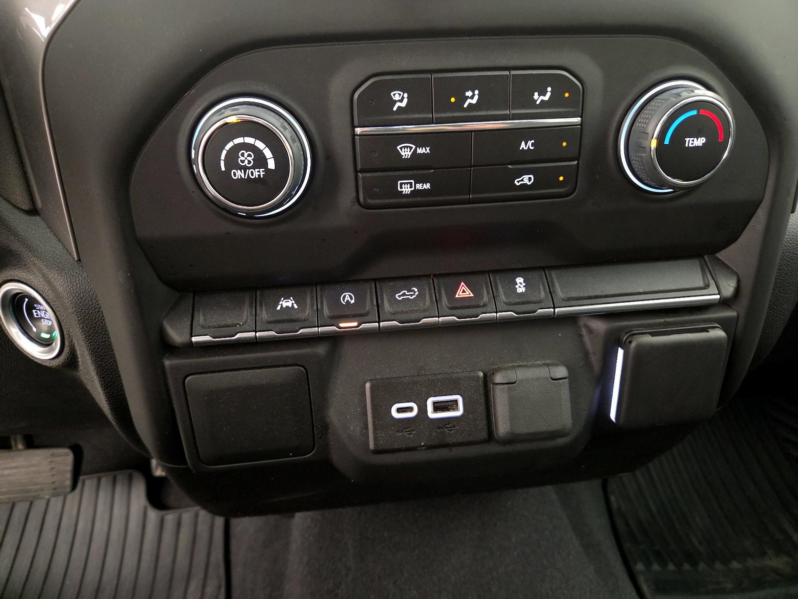 2024 Chevrolet Silverado 1500 Custom - Photo 17