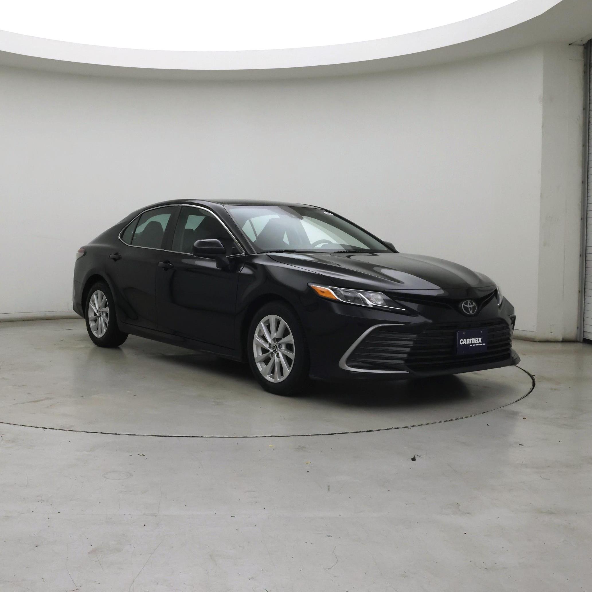 Black 2022 Toyota Camry Sedan Front-Wheel Drive Automatic