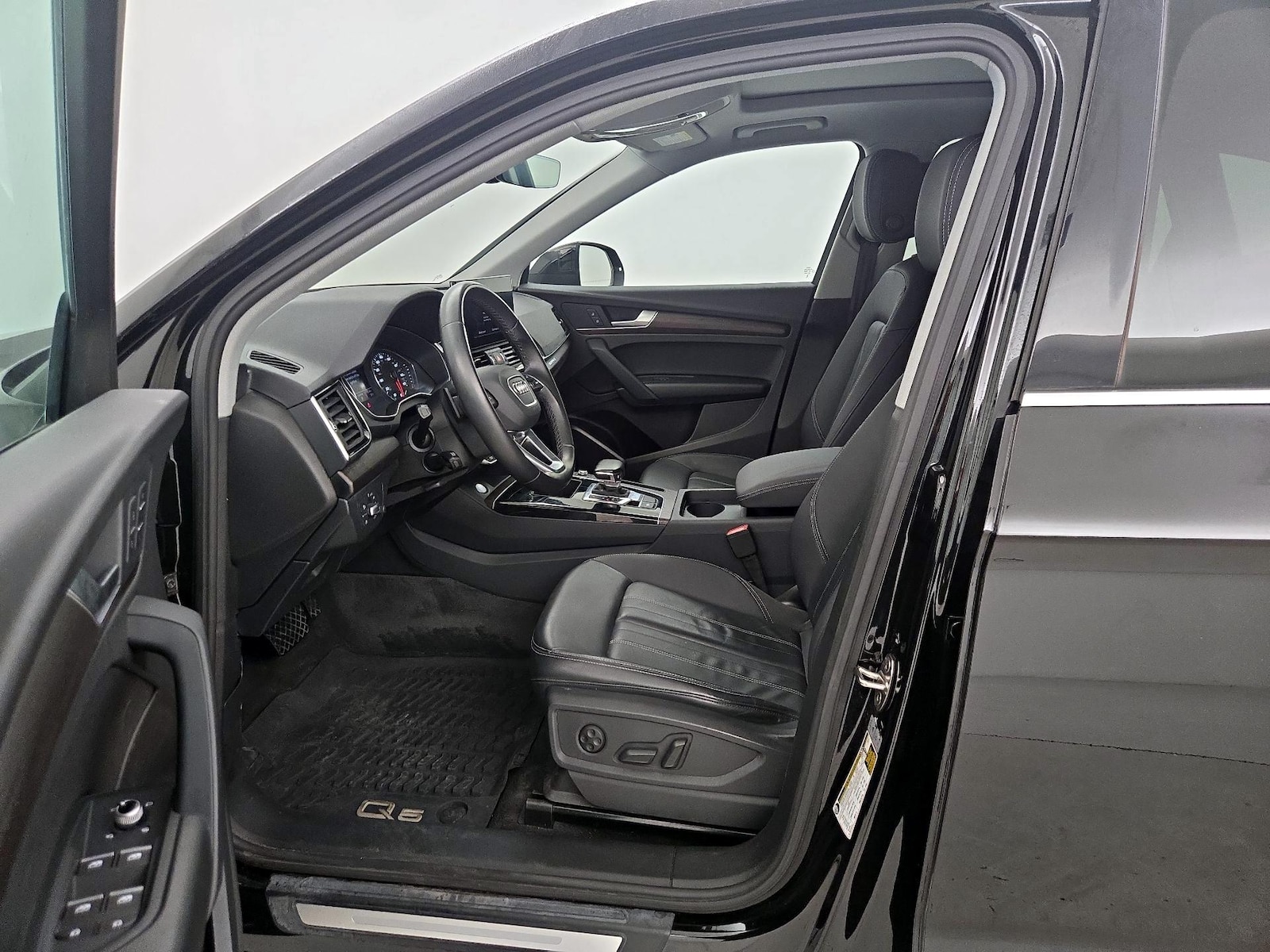 2023 Audi Q5 Premium - Photo 12