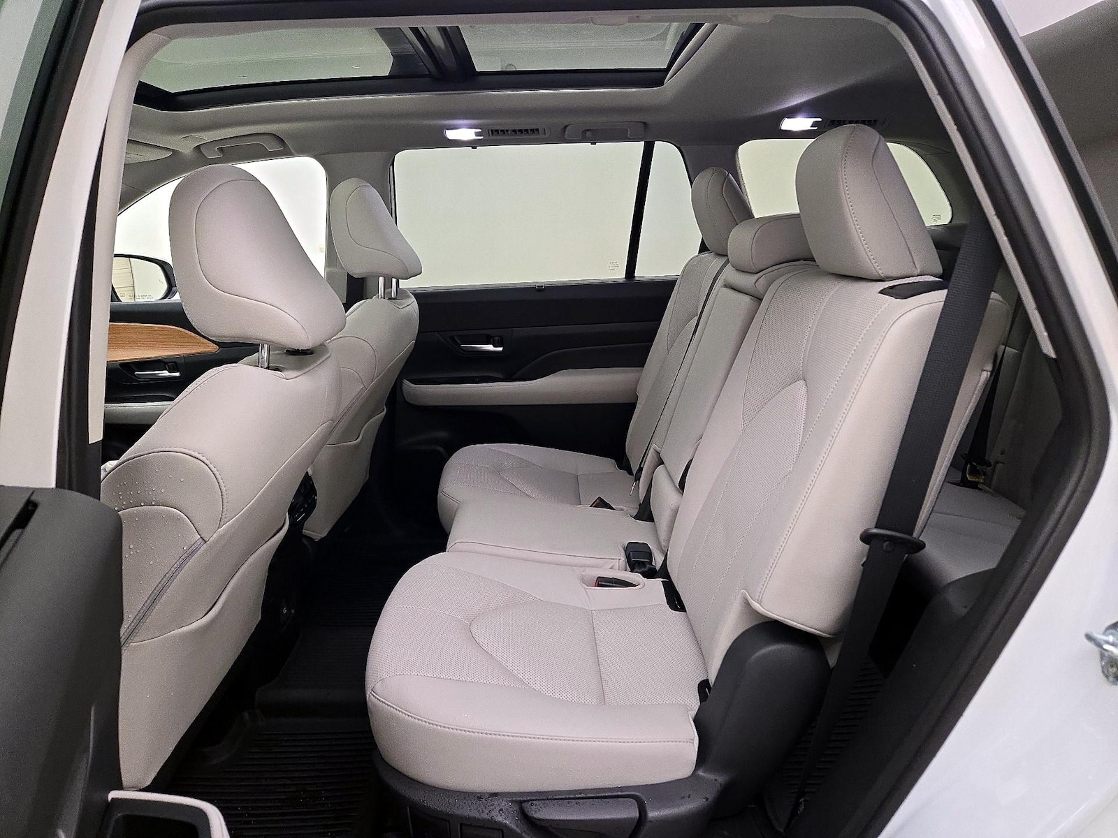 Rear Air Conditioning