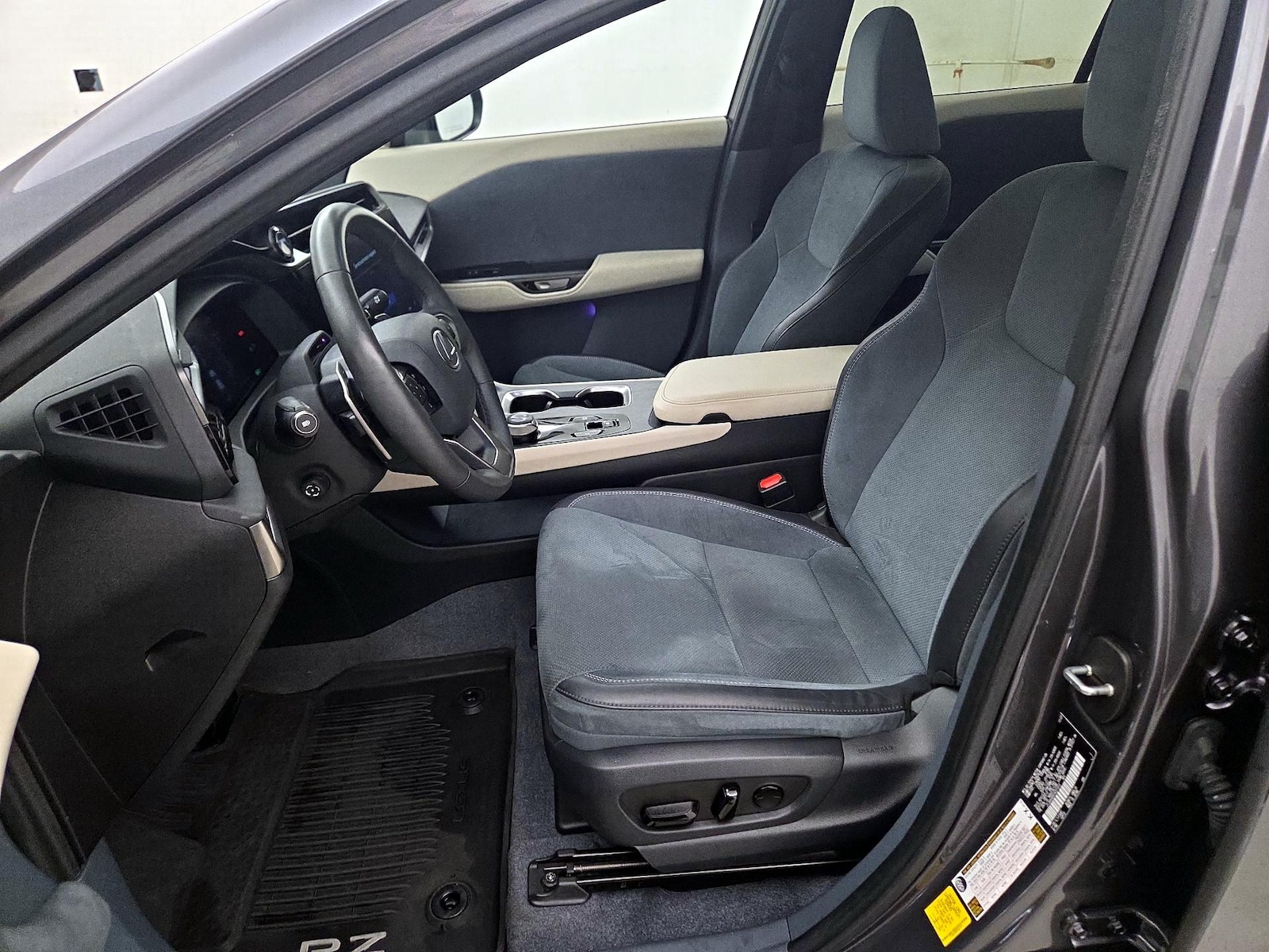 Front Seat Heaters & A/C Seat(s)
