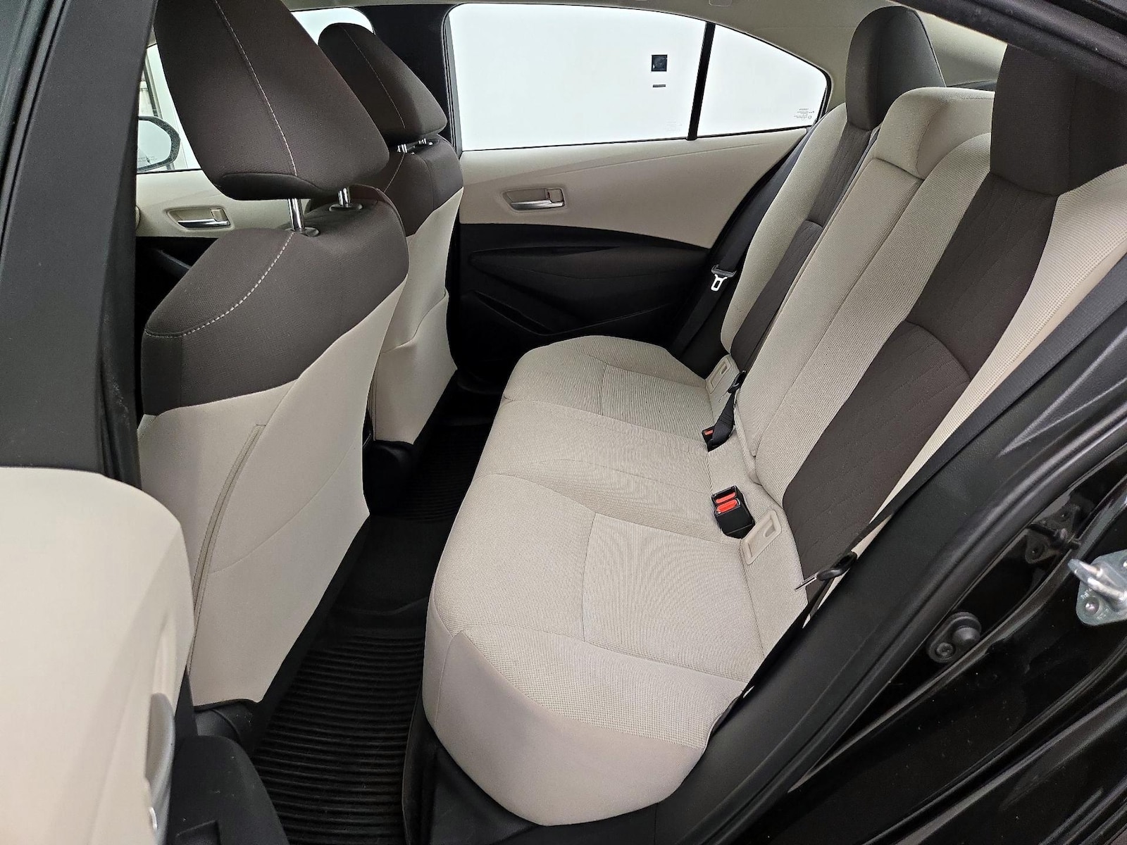 2020 Toyota Corolla LE - Photo 21