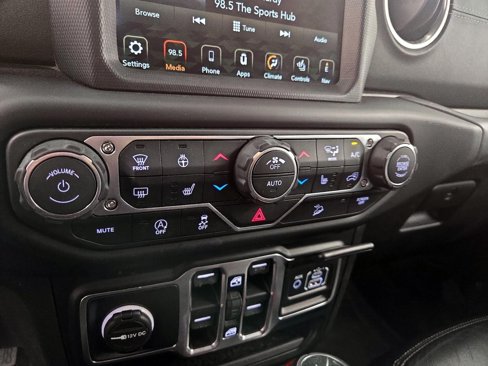 2018 Jeep All-New Wrangler Unlimited Sahara - Photo 16