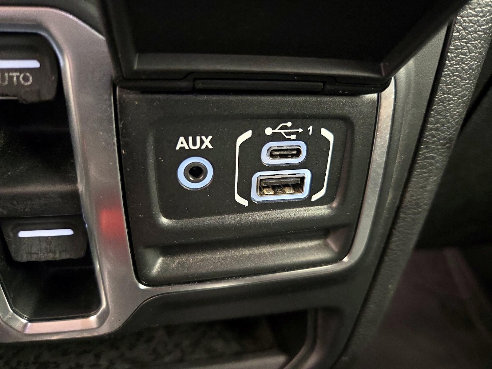 2018 Jeep All-New Wrangler Unlimited Sahara - Photo 18