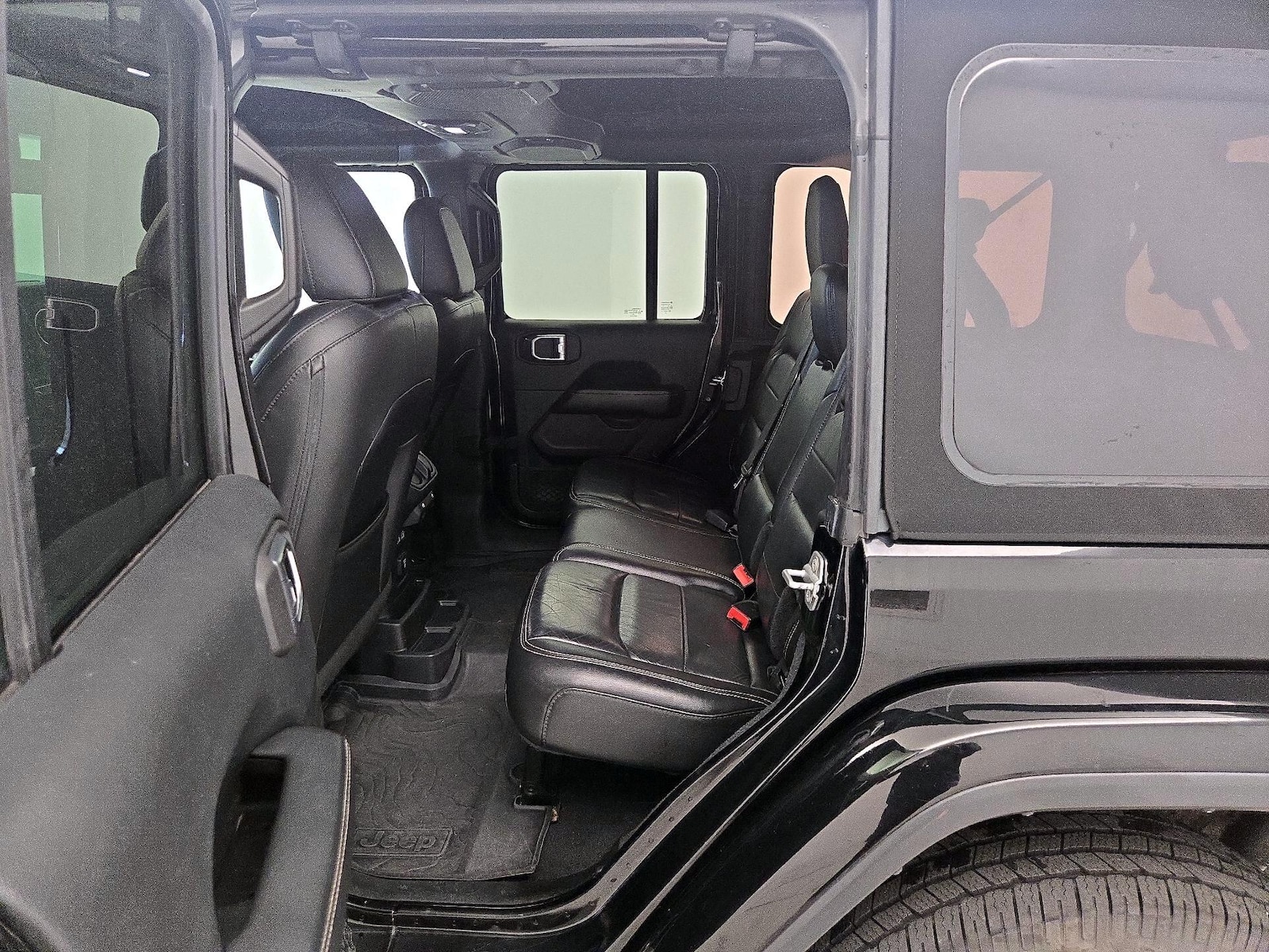 2018 Jeep All-New Wrangler Unlimited Sahara - Photo 19