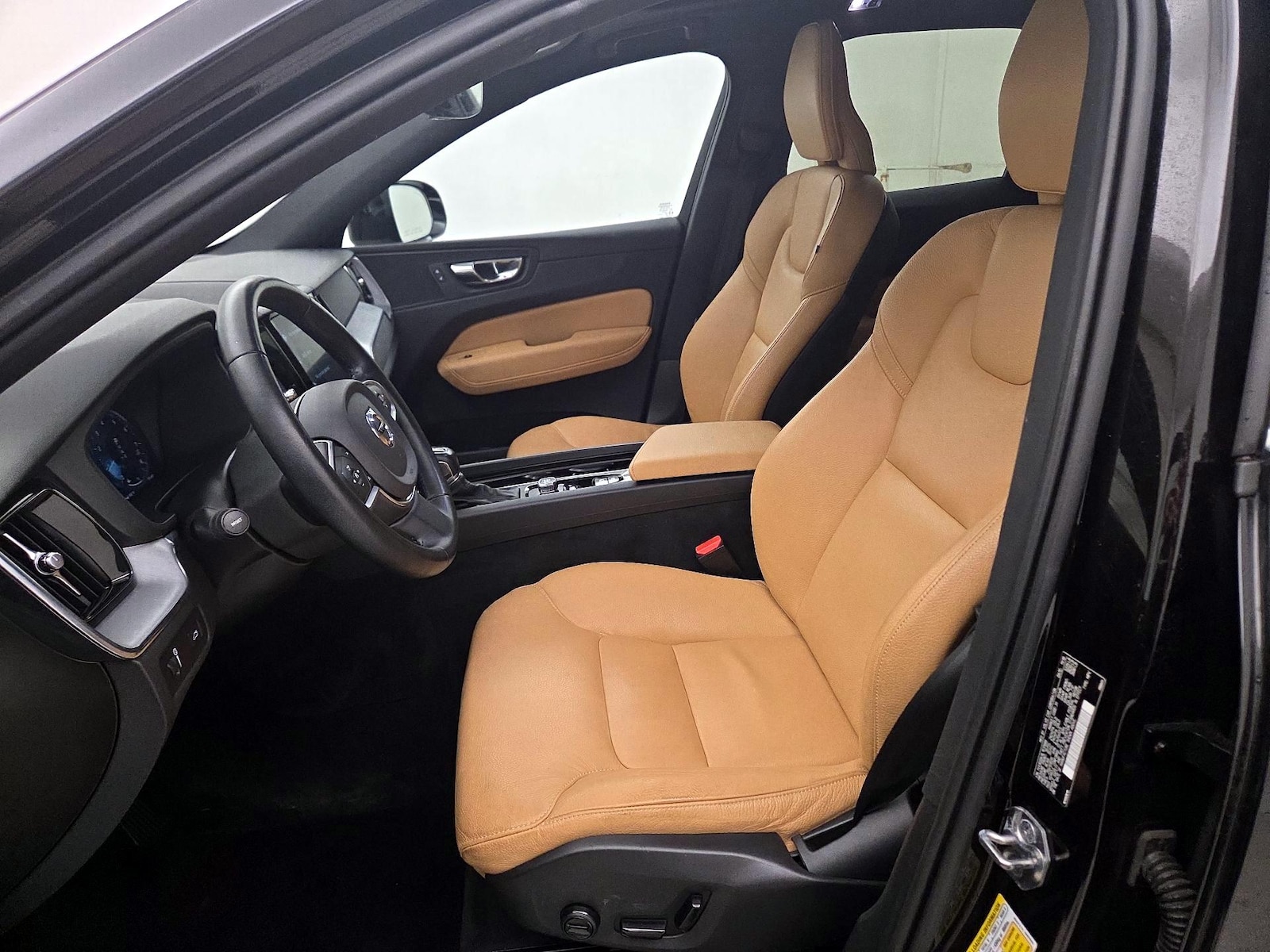 Power Seat(s) & Leather Seats