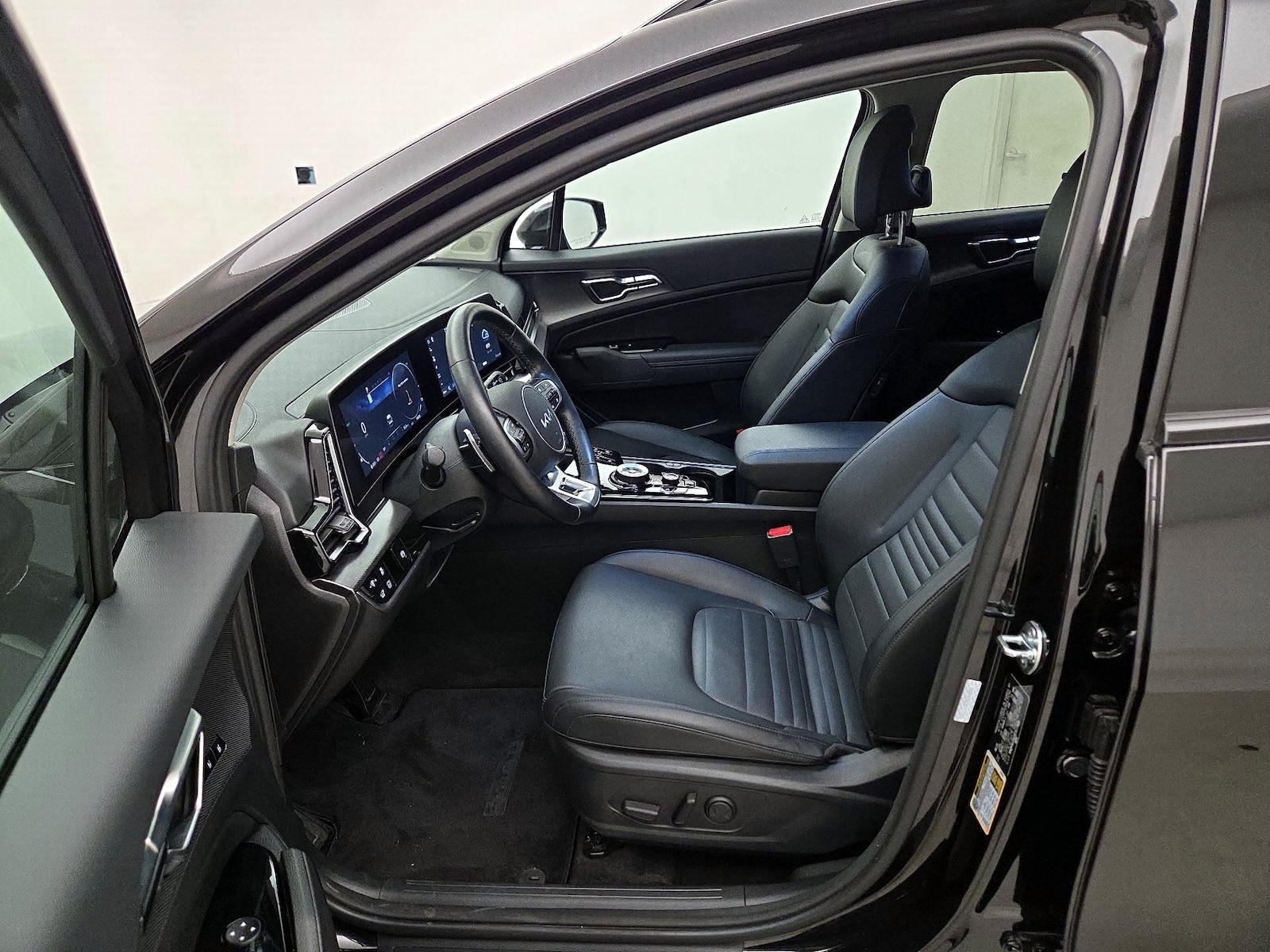2025 Kia Sportage SX Prestige Hybrid - Photo 12