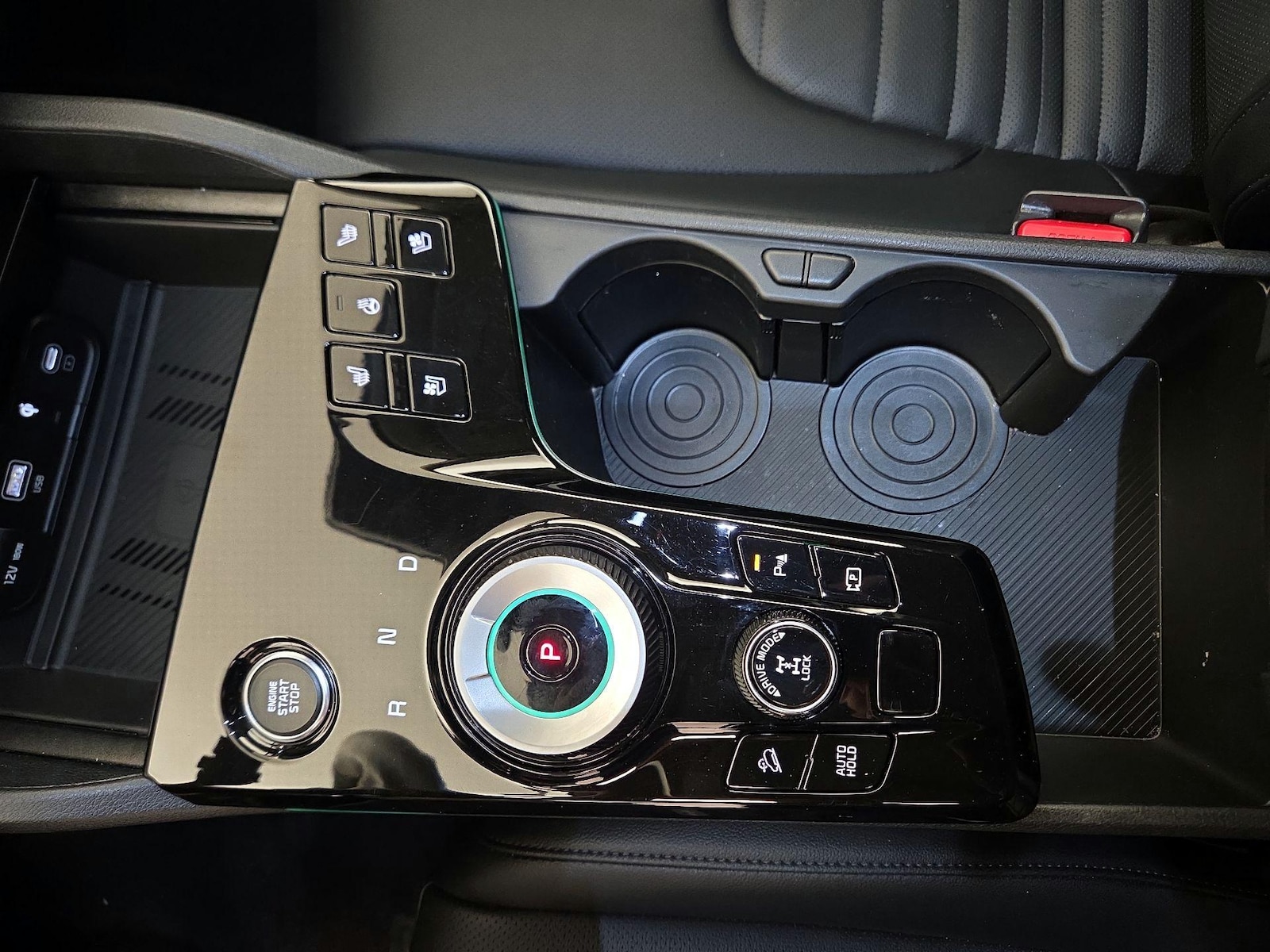 2025 Kia Sportage SX Prestige Hybrid - Photo 19