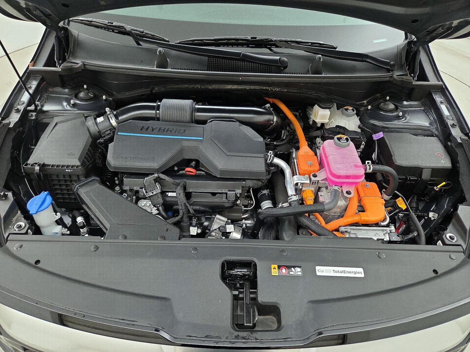 2025 Kia Sportage SX Prestige Hybrid - Photo 24