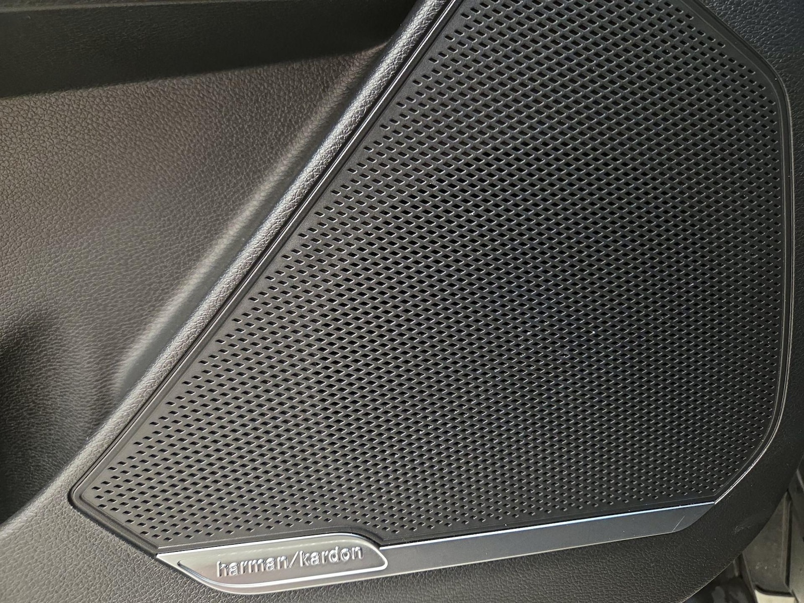2025 Kia Sportage SX Prestige Hybrid - Photo 25